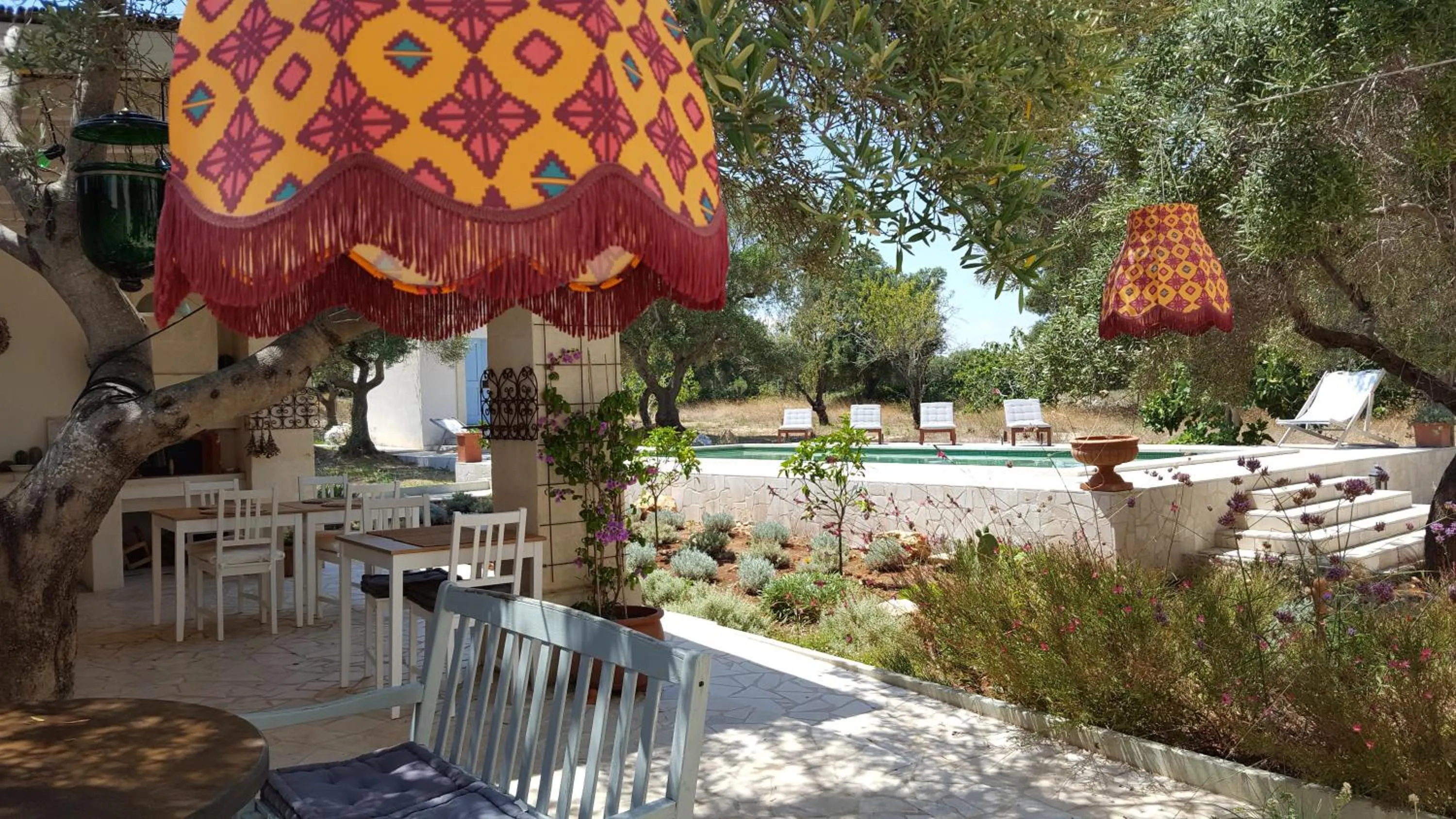 BBQ facilities in The Proud Garden