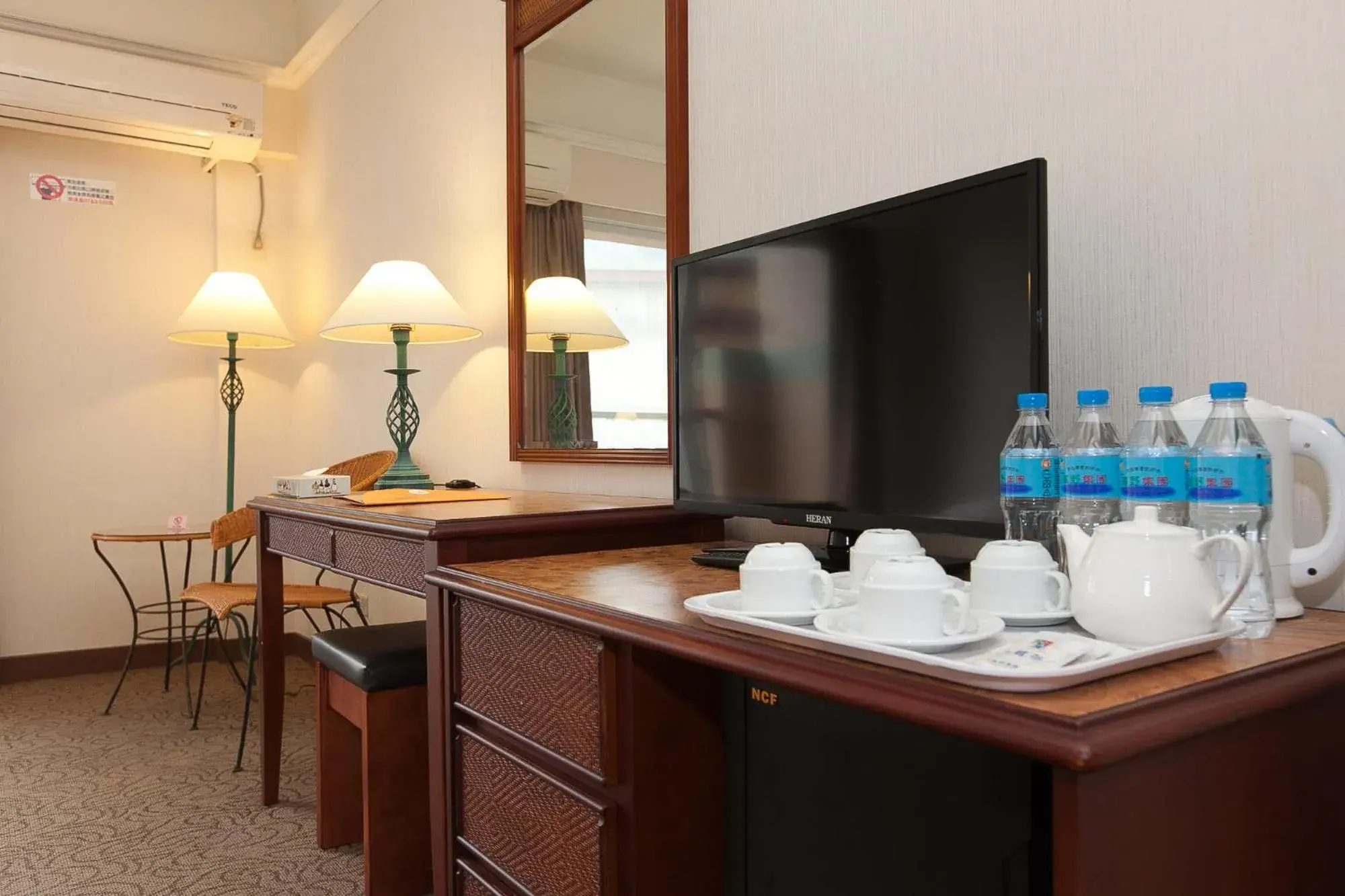 Photo of the whole room in Hoya Hotel Photo of the whole room in Hoya Hotel