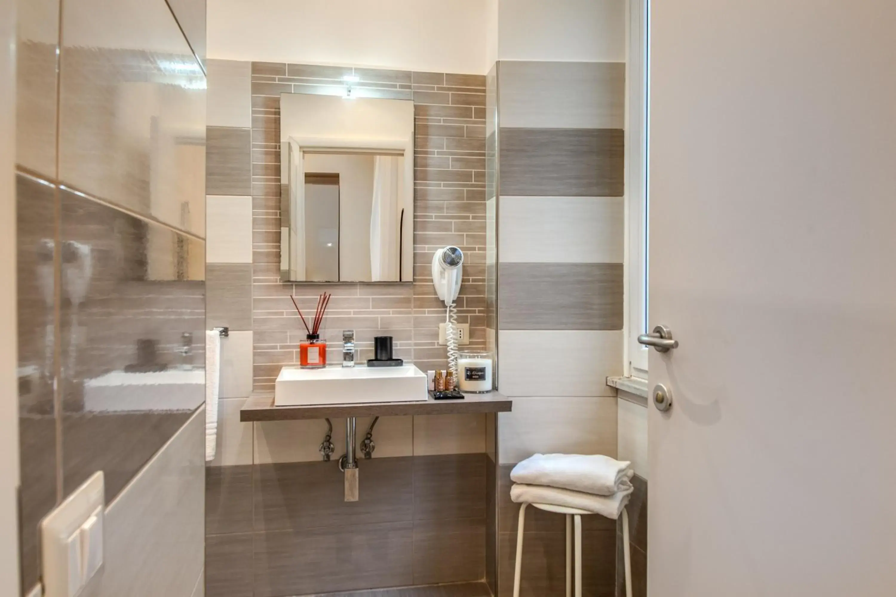 Superior Double Room in Borgognona Rooms Superior Double Room in Borgognona Rooms