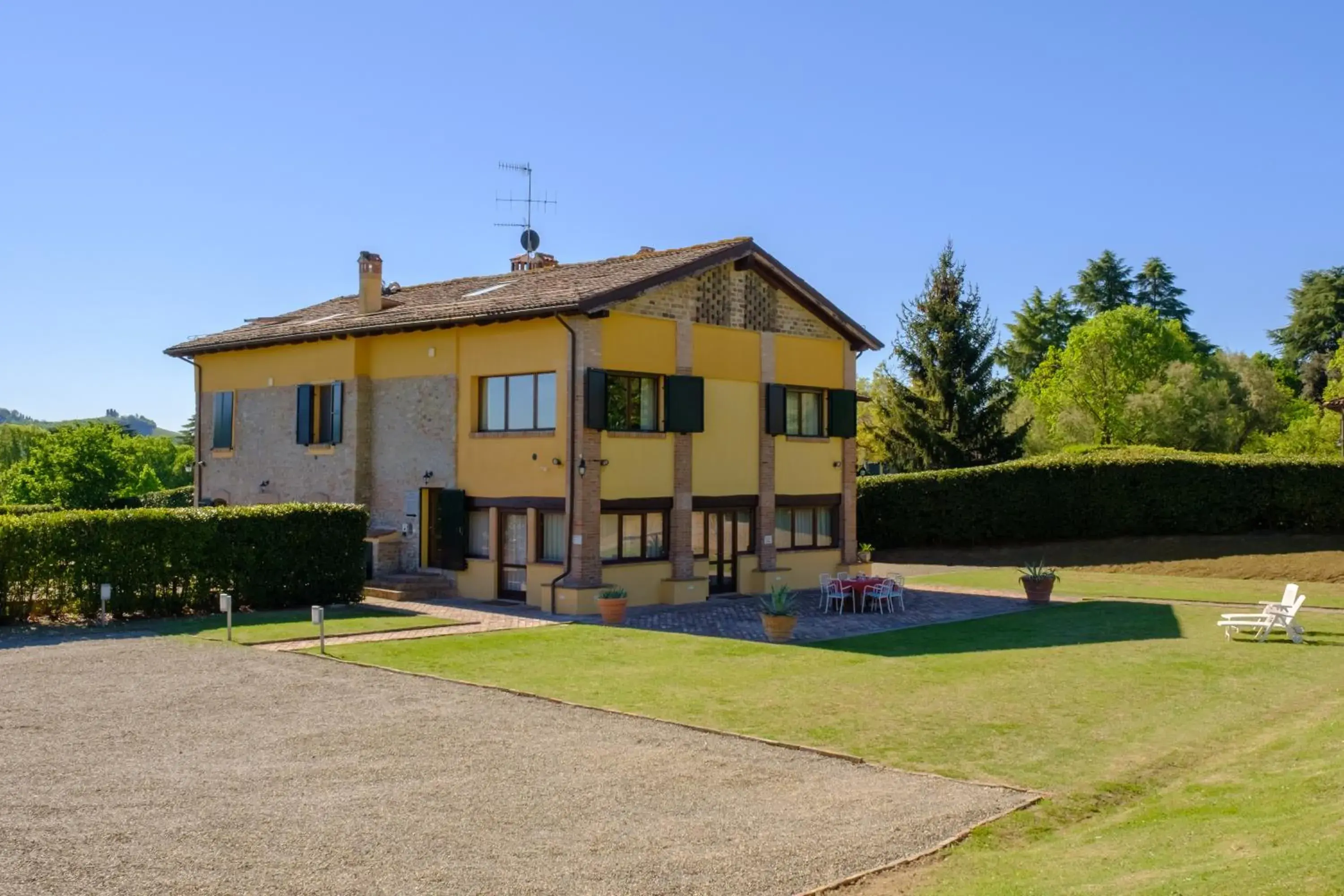Villa in BolognaRoomscom - La Quercia Villa in BolognaRoomscom - La Quercia