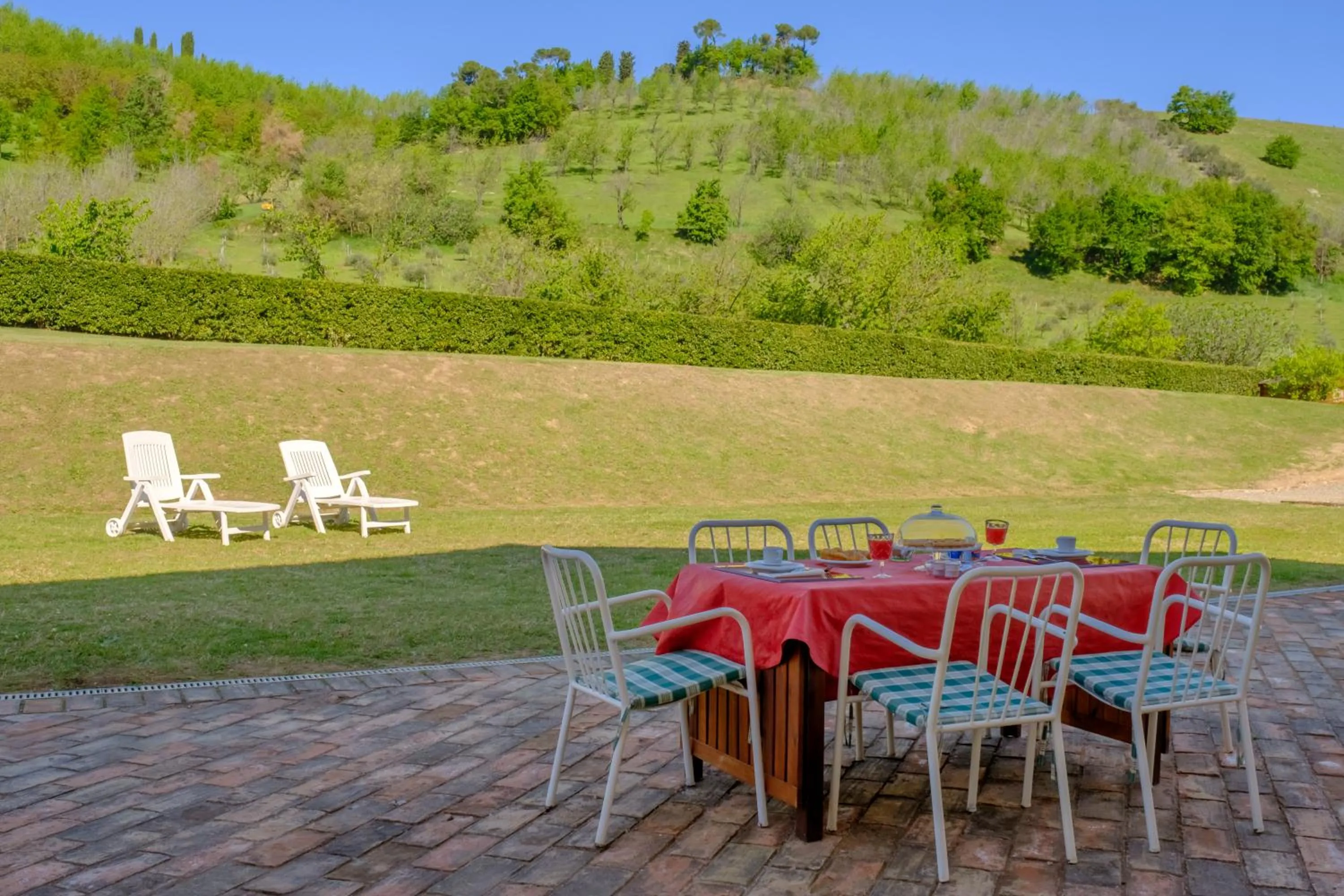 Patio in BolognaRoomscom - La Quercia