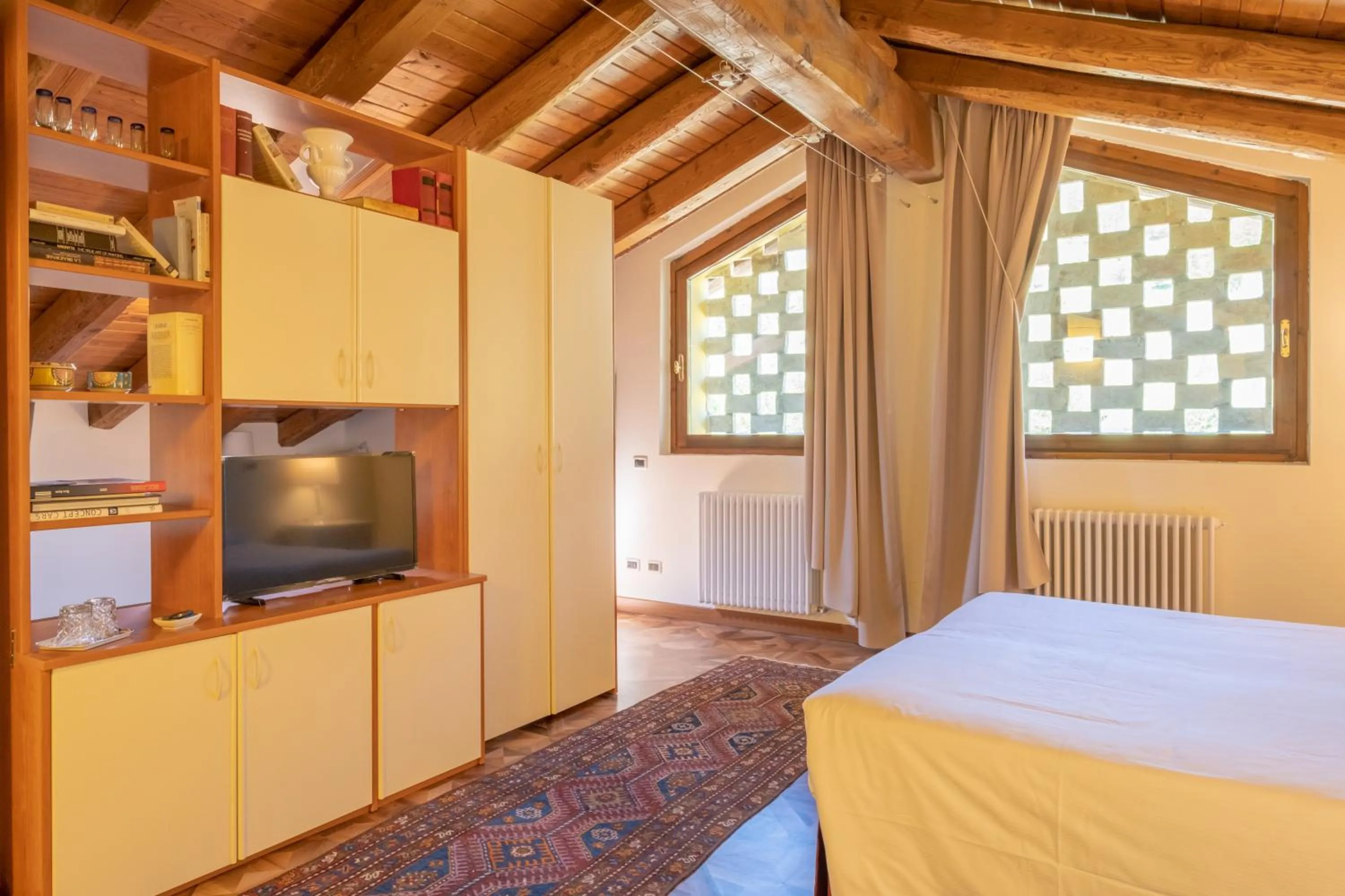 Bed in BolognaRoomscom - La Quercia