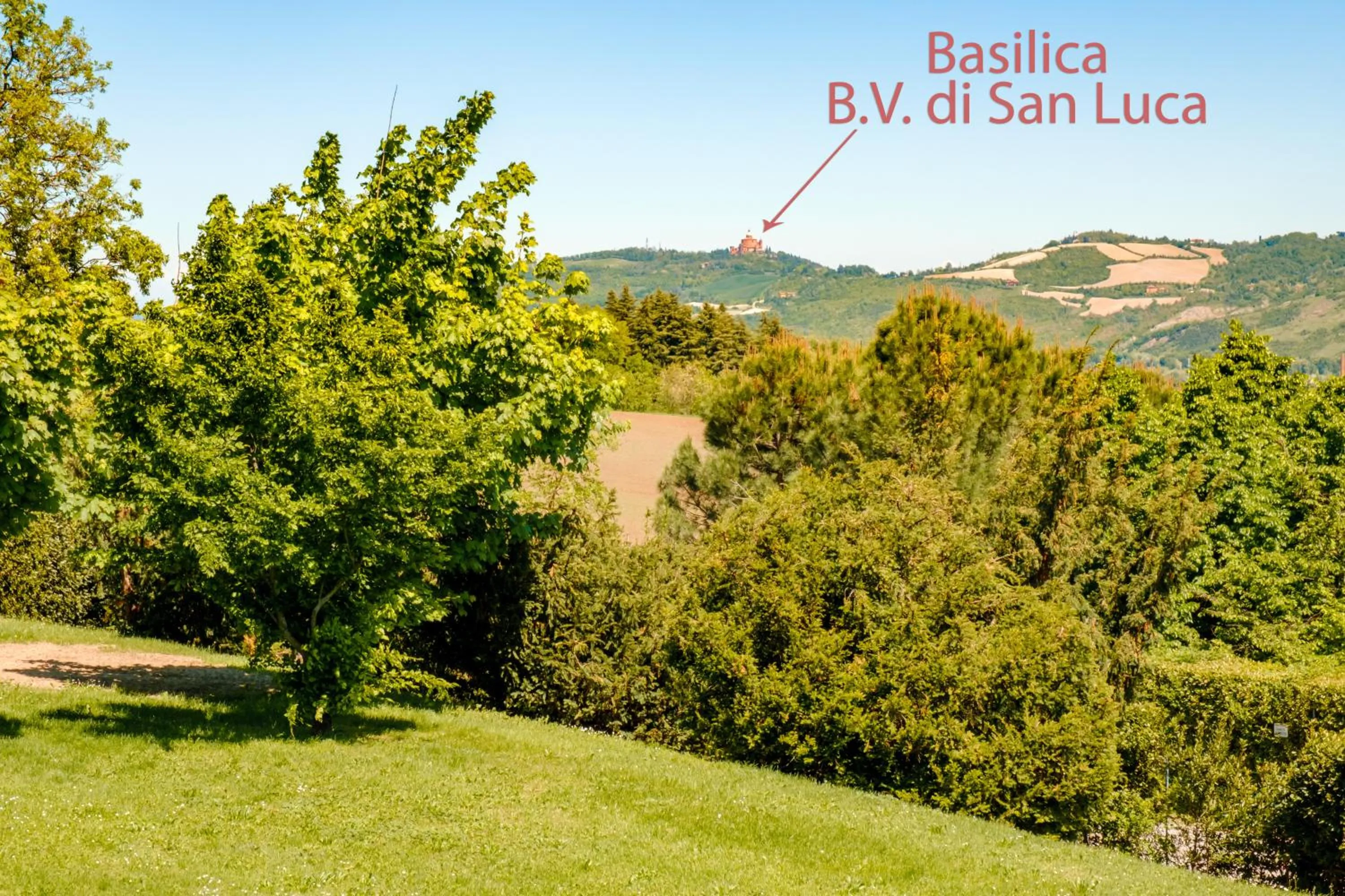 Natural landscape in BolognaRoomscom - La Quercia