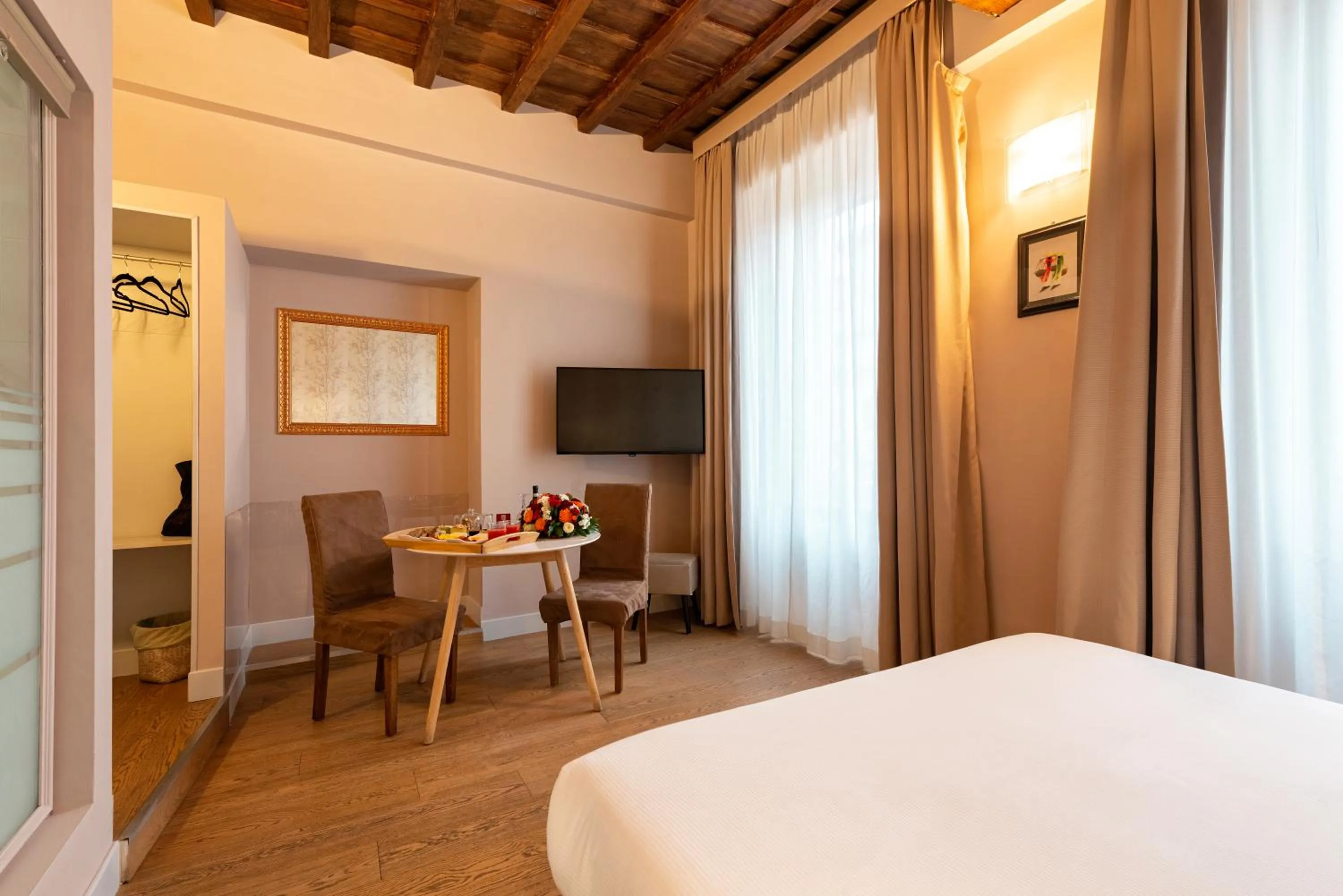 Dining area, Bed in Le Suite del Barone