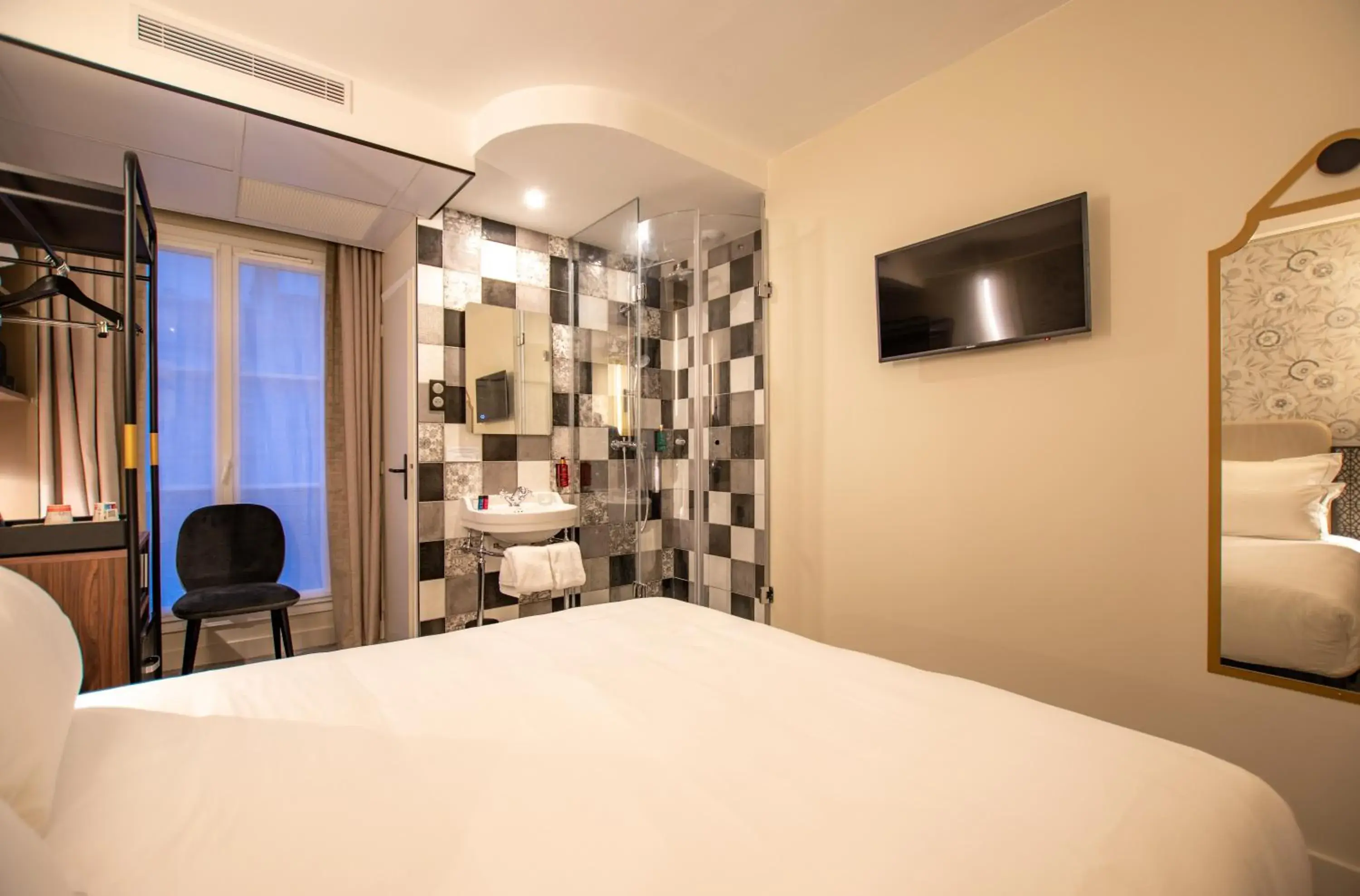 Bed in ELSA, Hôtel Paris Bed in ELSA, Hôtel Paris