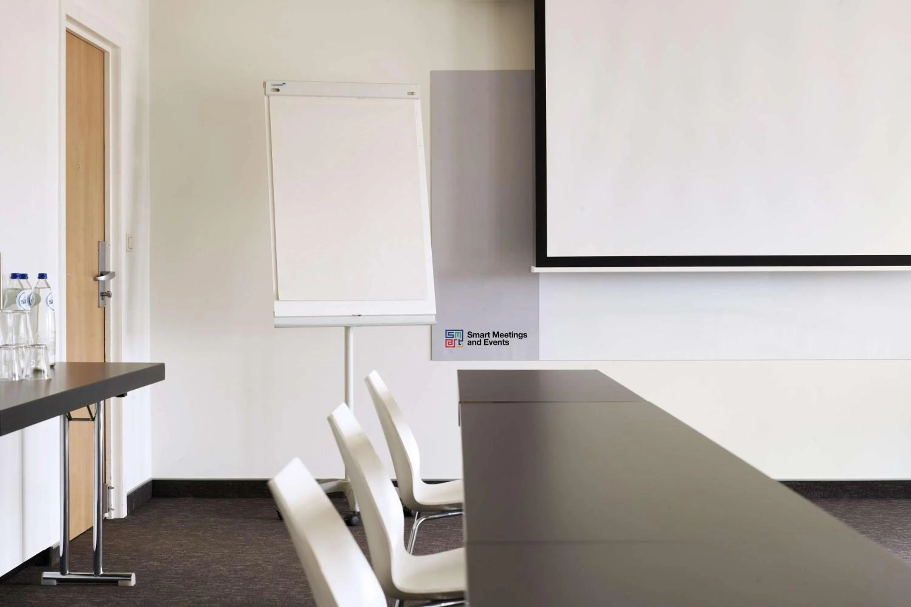 Meeting/conference room in Park Inn by Radisson Liege Airport