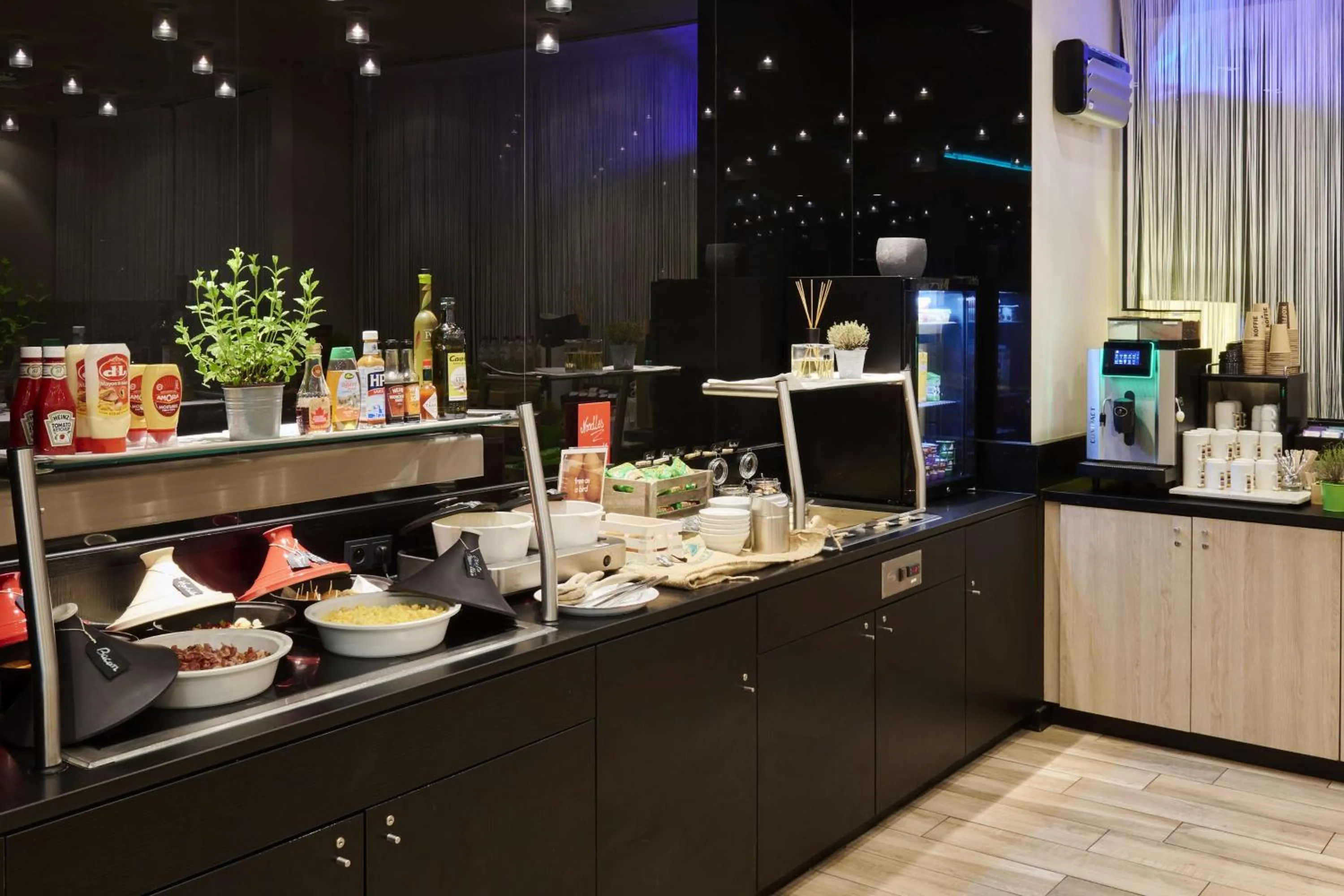 Breakfast in Park Inn by Radisson Liege Airport