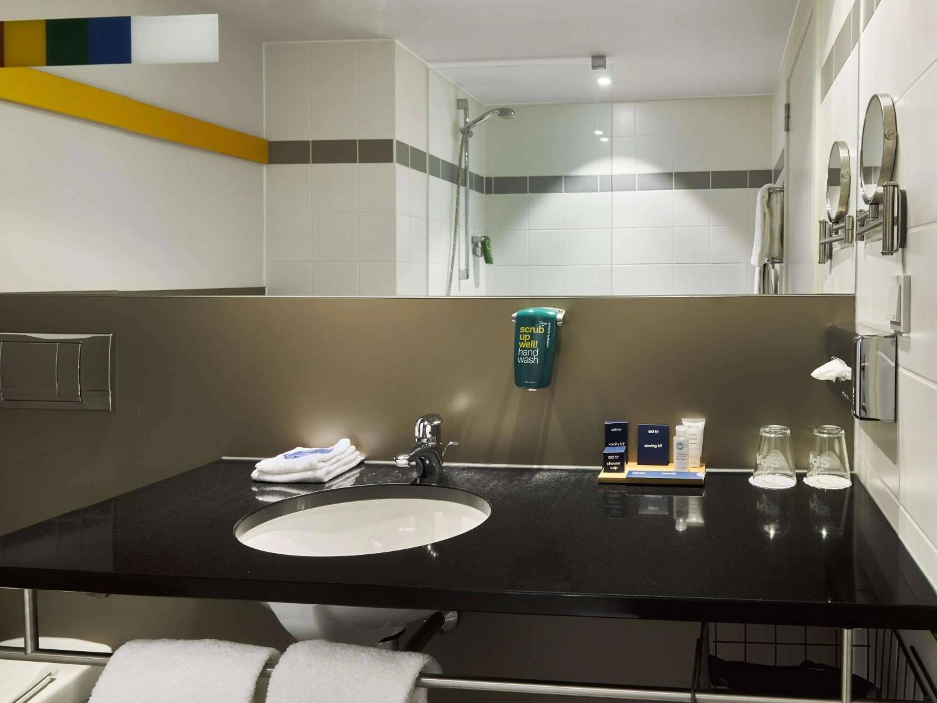 Bathroom in Park Inn by Radisson Liege Airport