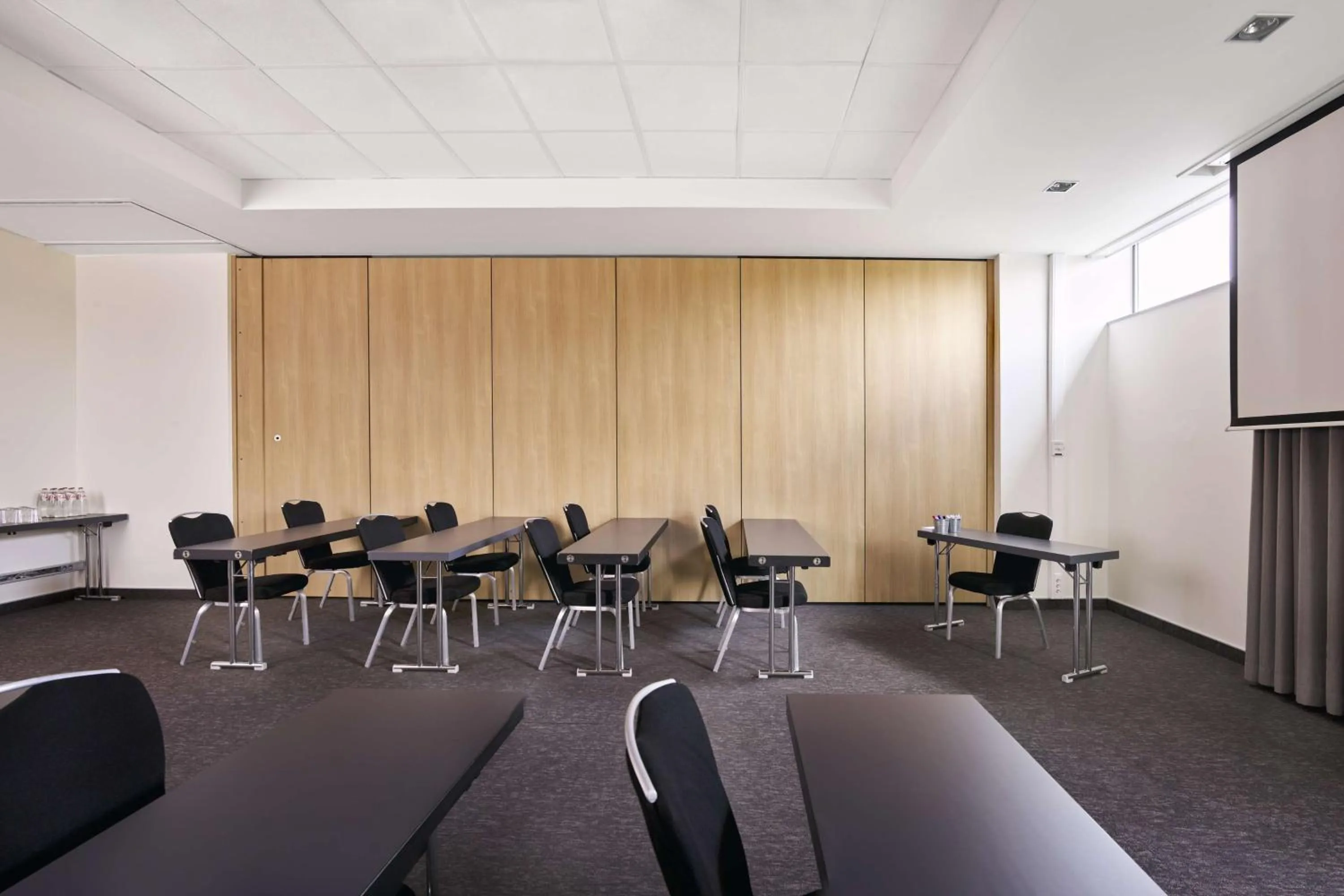 Meeting/conference room in Park Inn by Radisson Liege Airport