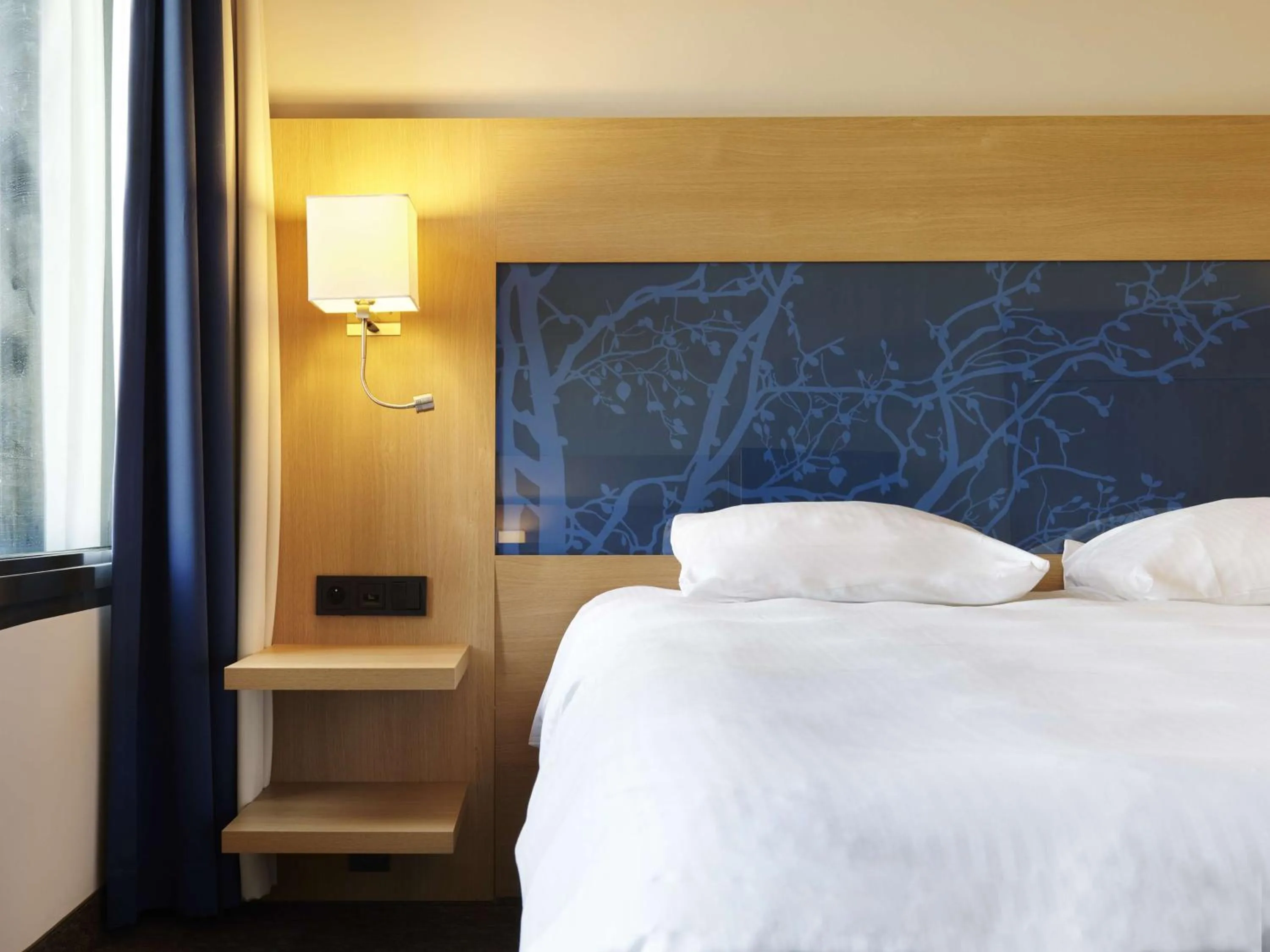 Bedroom, Bed in Park Inn by Radisson Liege Airport