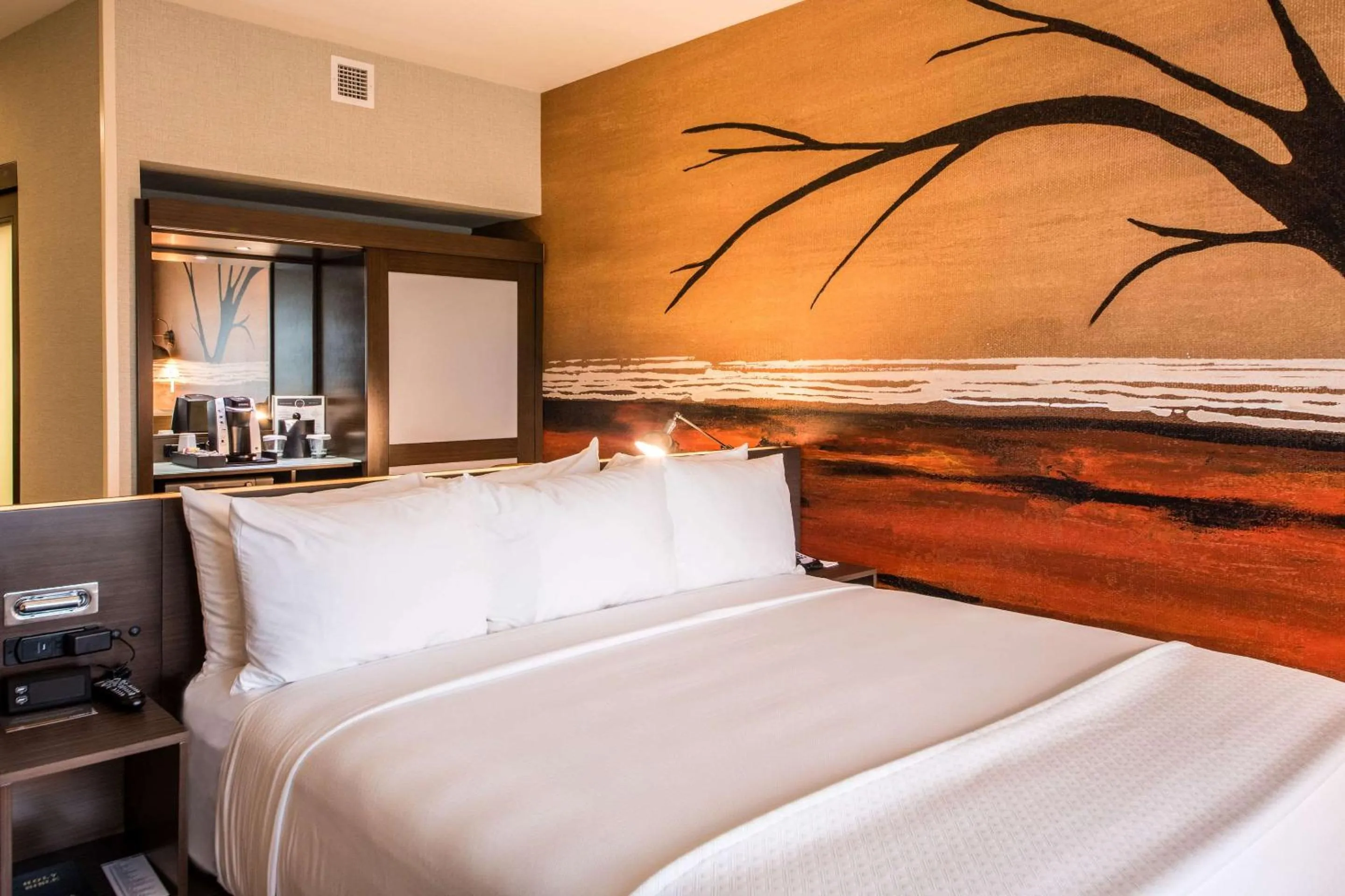 Bedroom, Bed in Cambria Hotel McAllen Convention Center