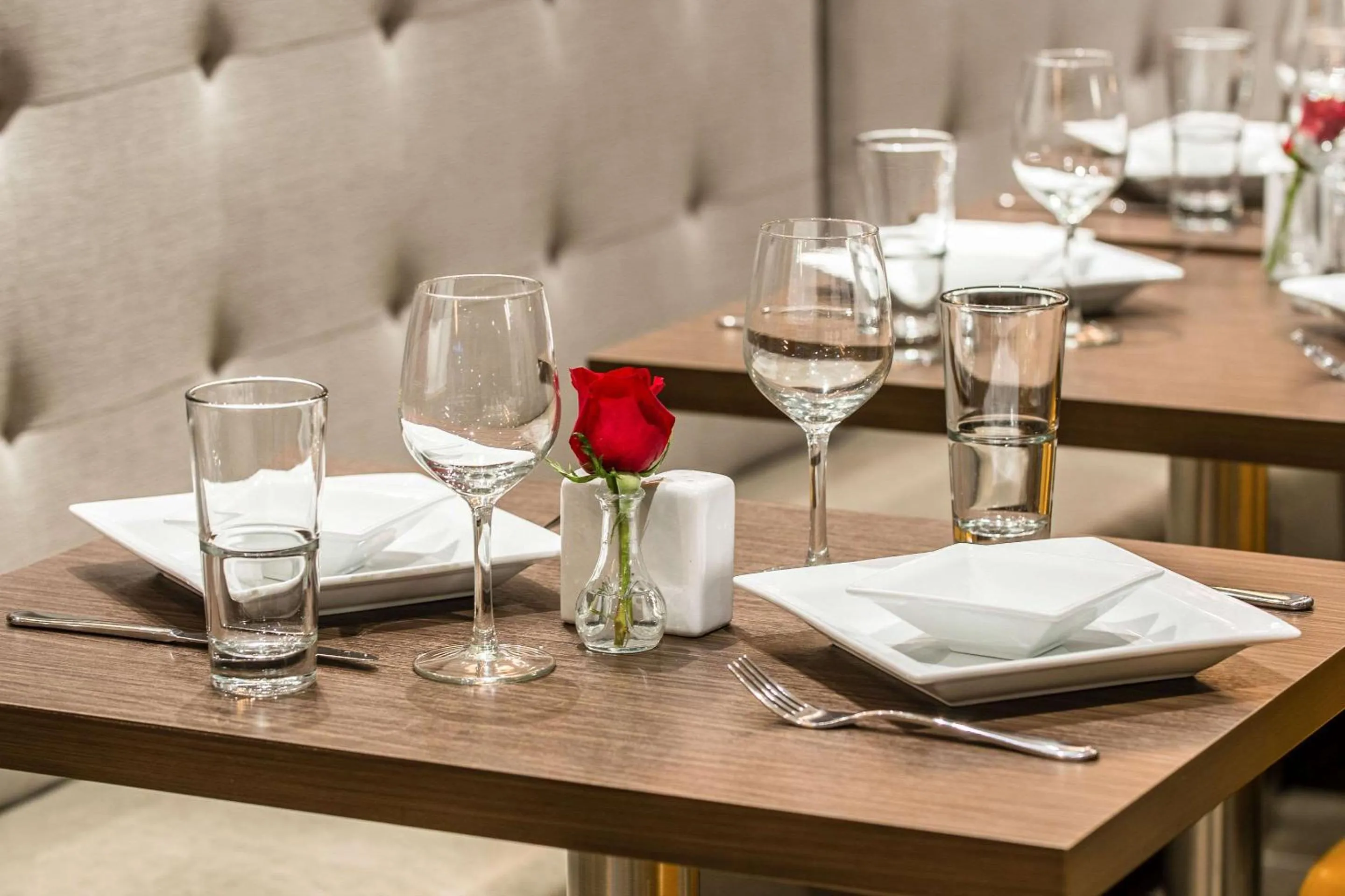 Restaurant/places to eat in Cambria Hotel McAllen Convention Center