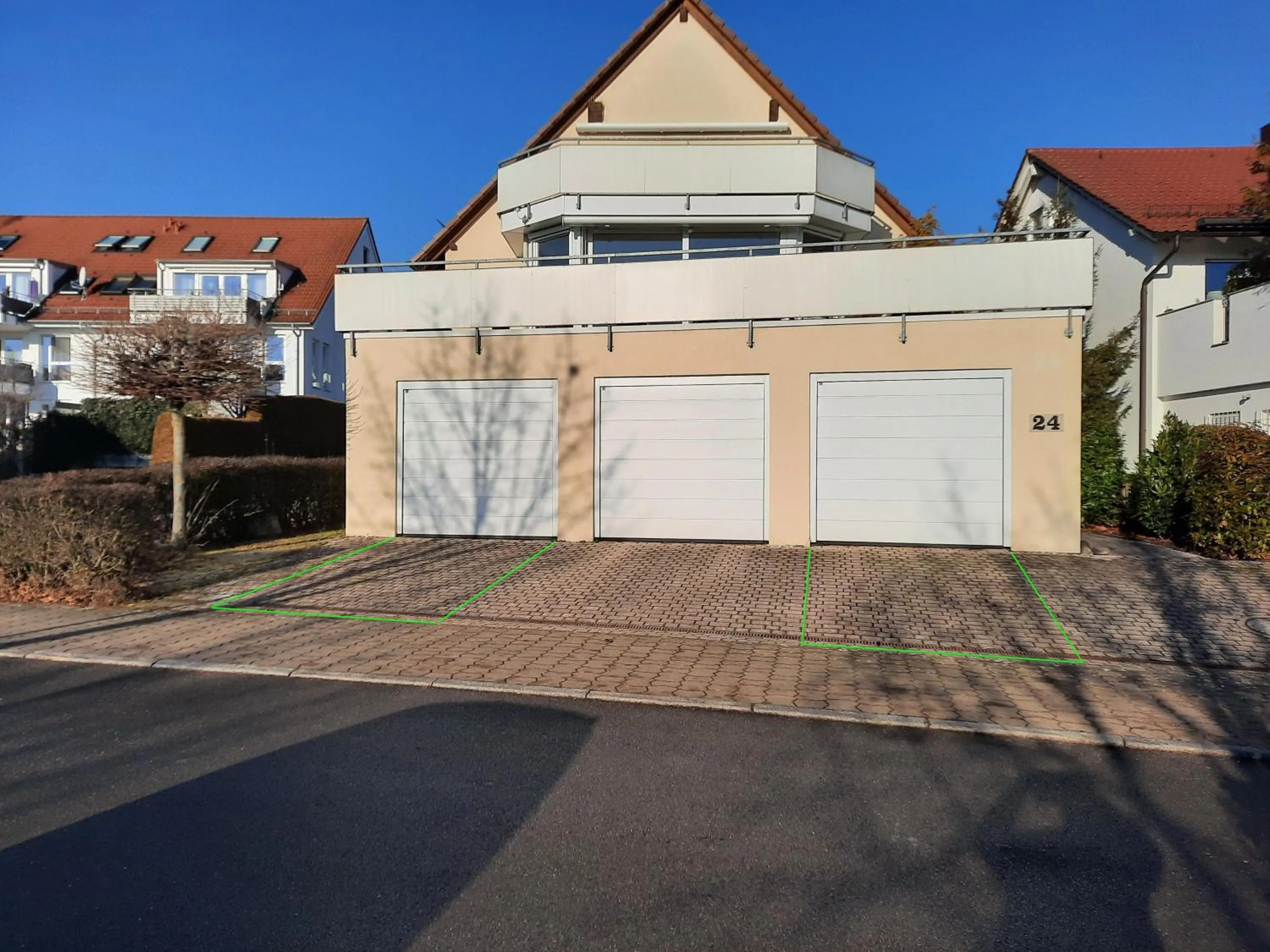 Property building in Komfort Apartment 1 DG Jürgen Kunzi