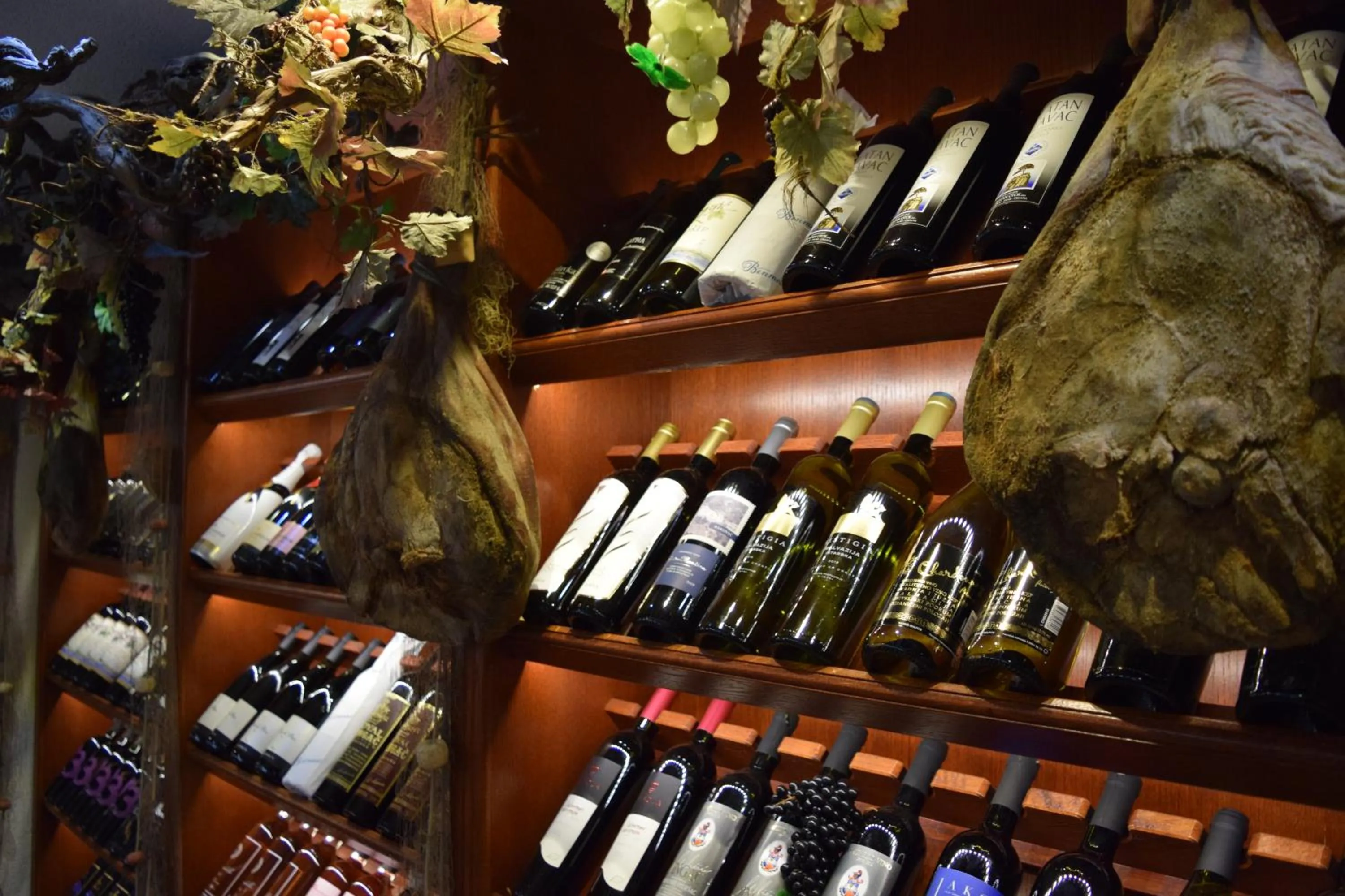 Restaurant/places to eat in Villa Riva