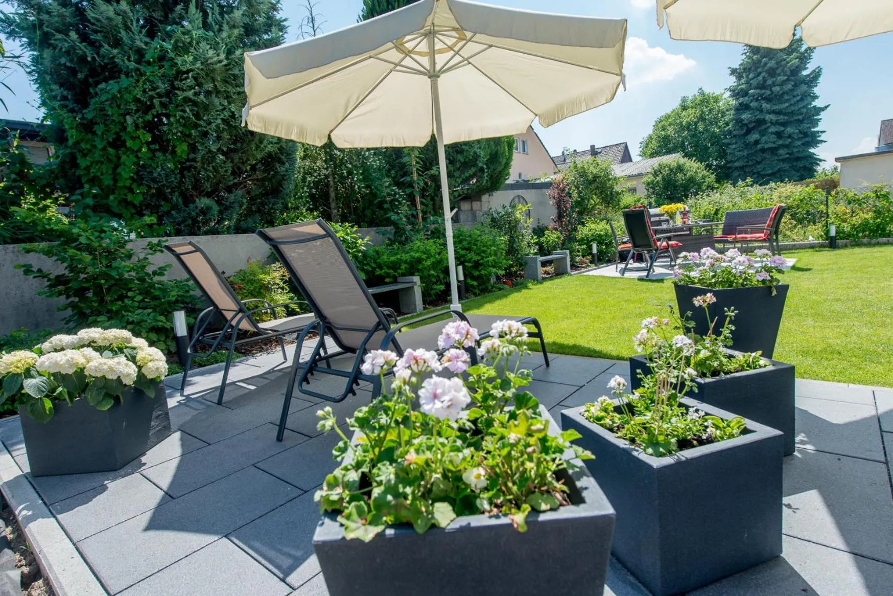 Garden in Design-Apartments by Ulrike Horster