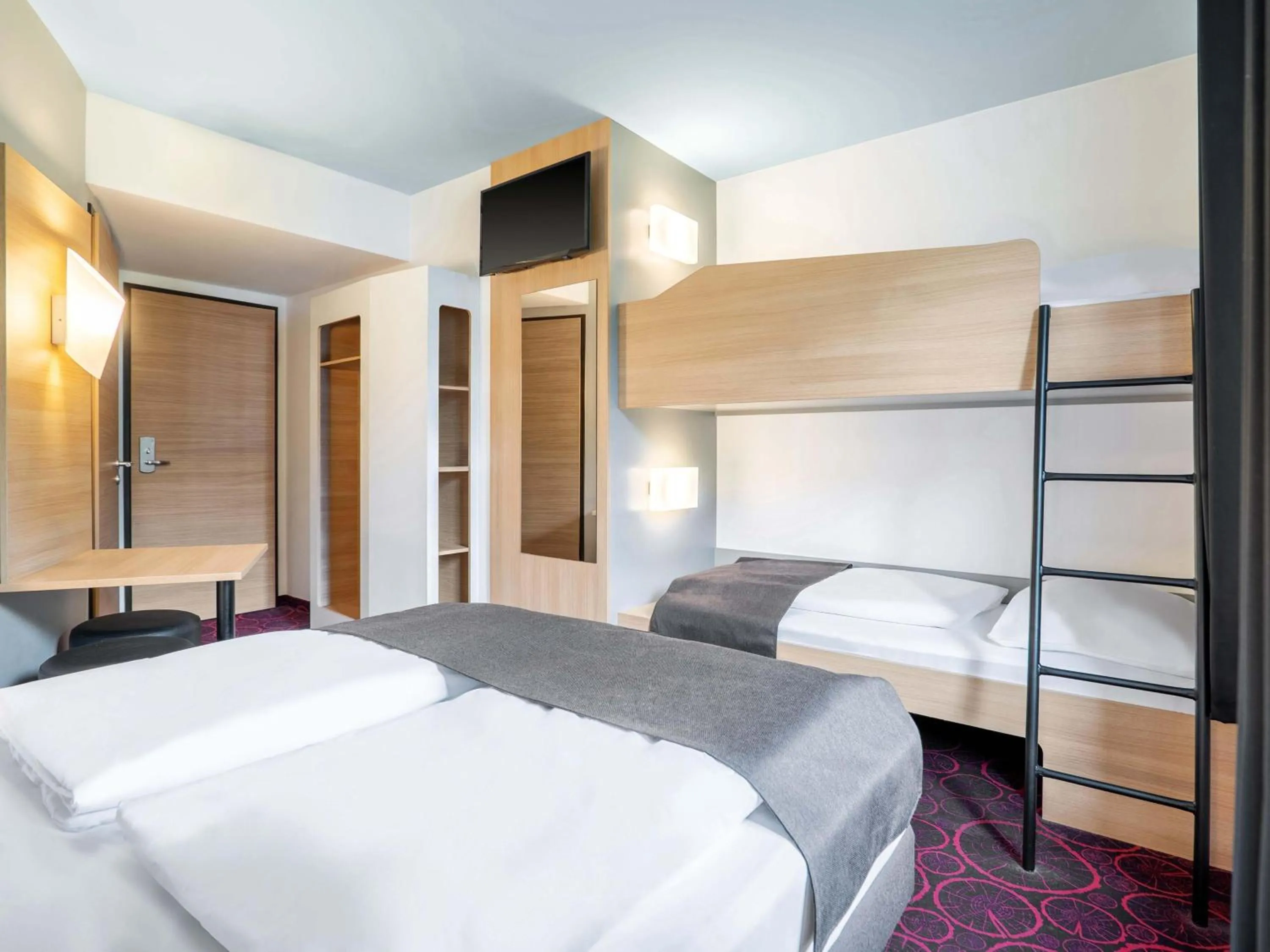 Bed in B&B Hotel Offenburg-City
