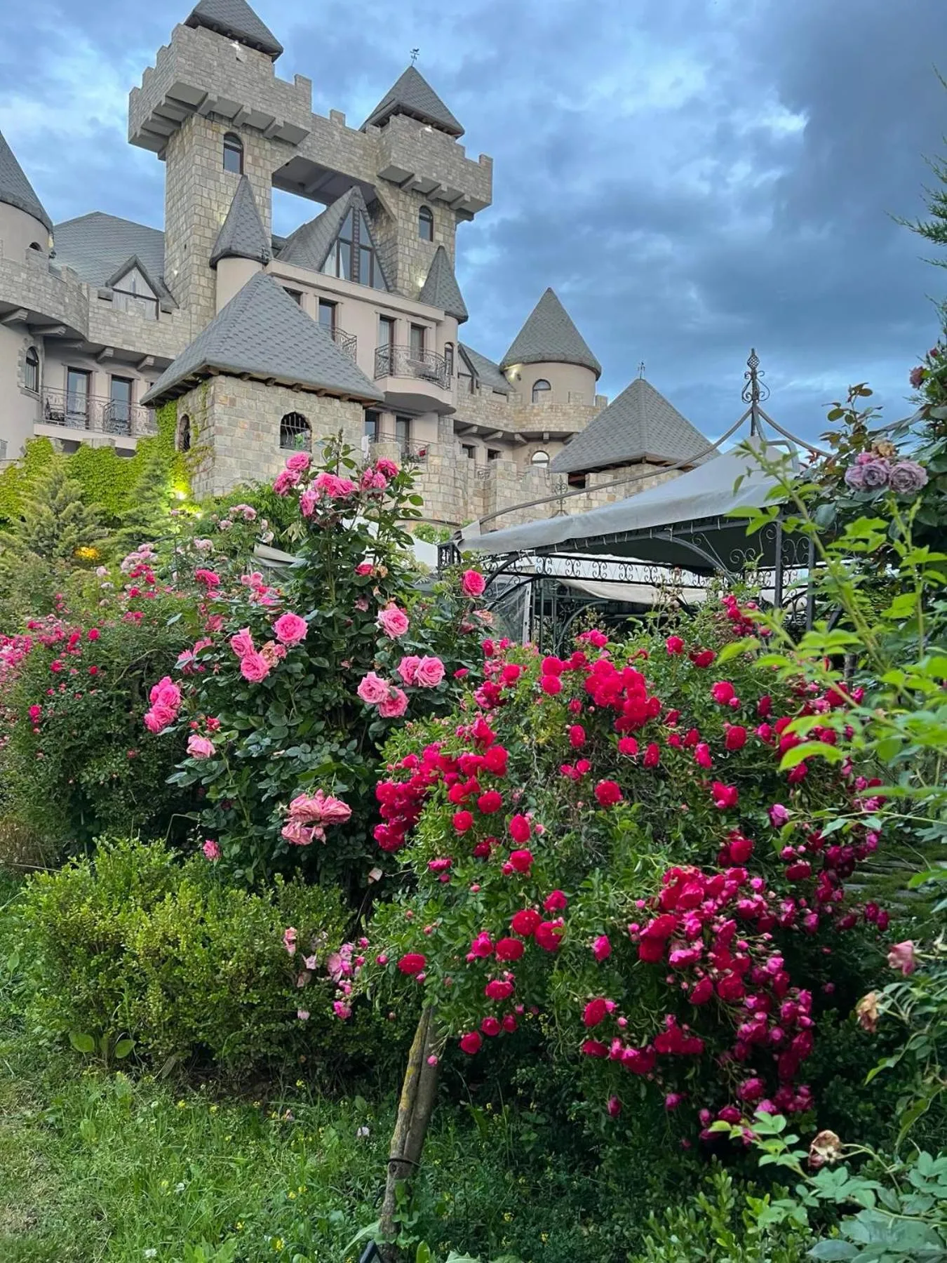Royal Valentina Castle
