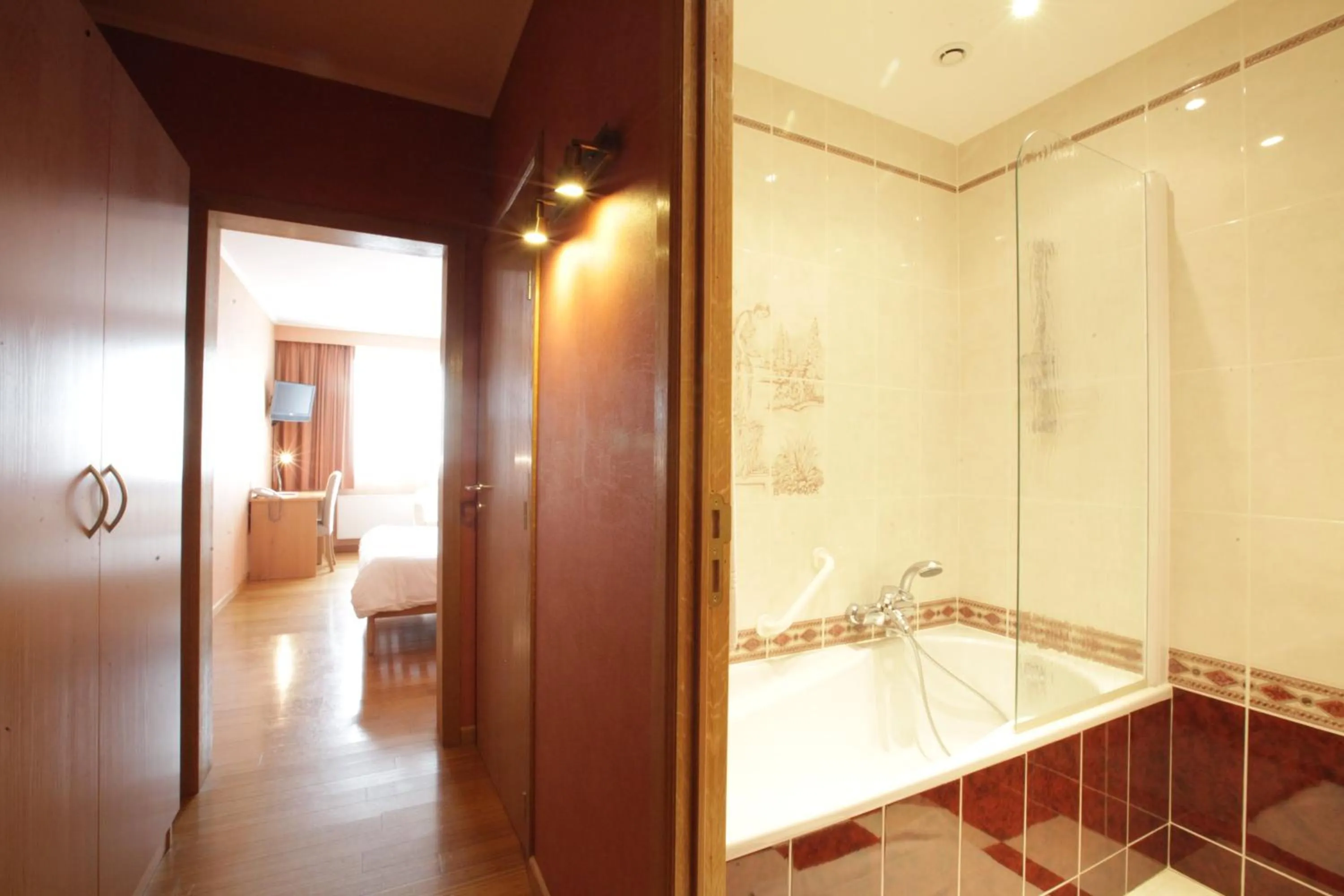 Bathroom in Le Relais Du Marquis