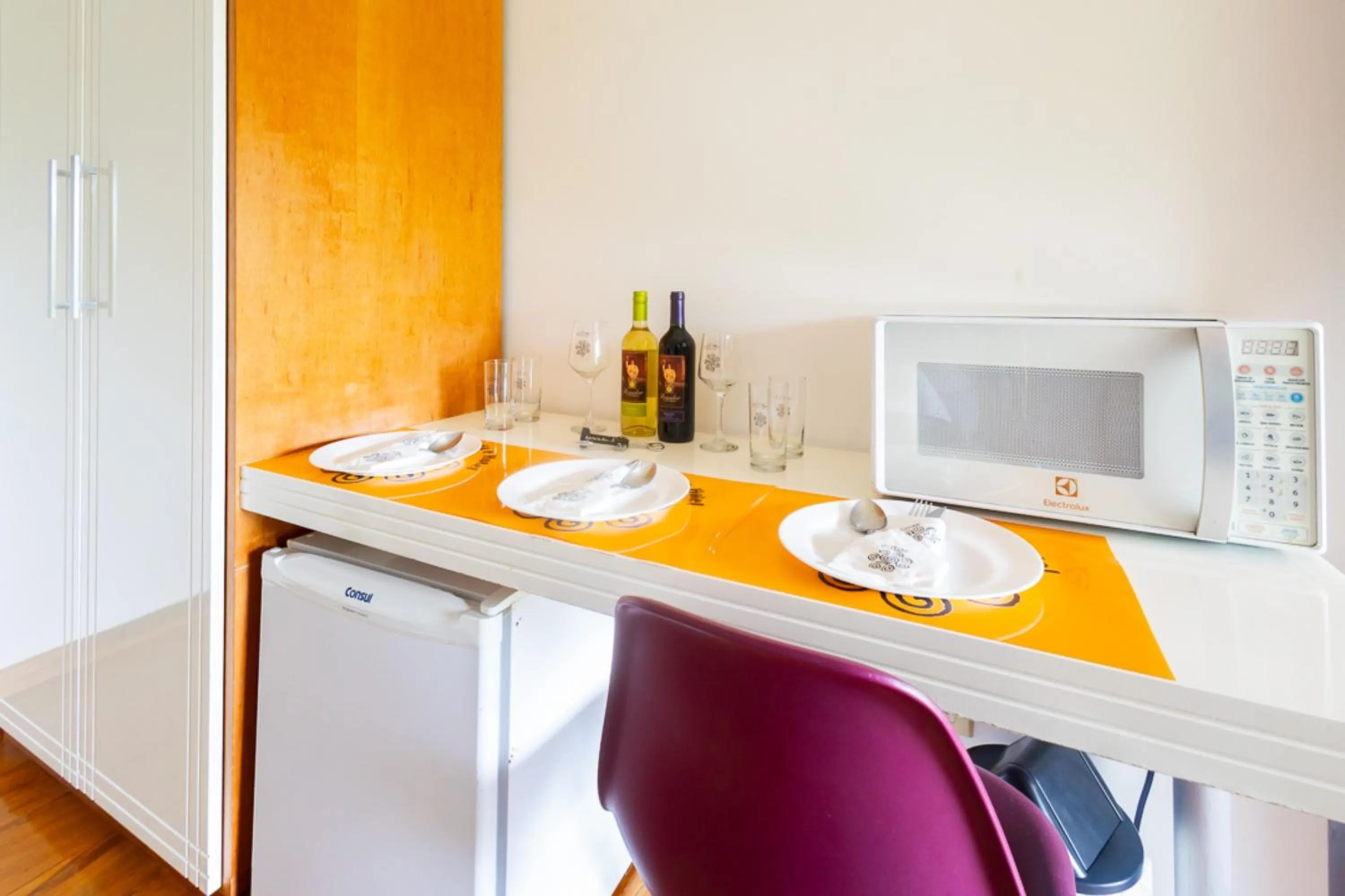Kitchen or kitchenette in Putini Pousada e Hotel by OYO