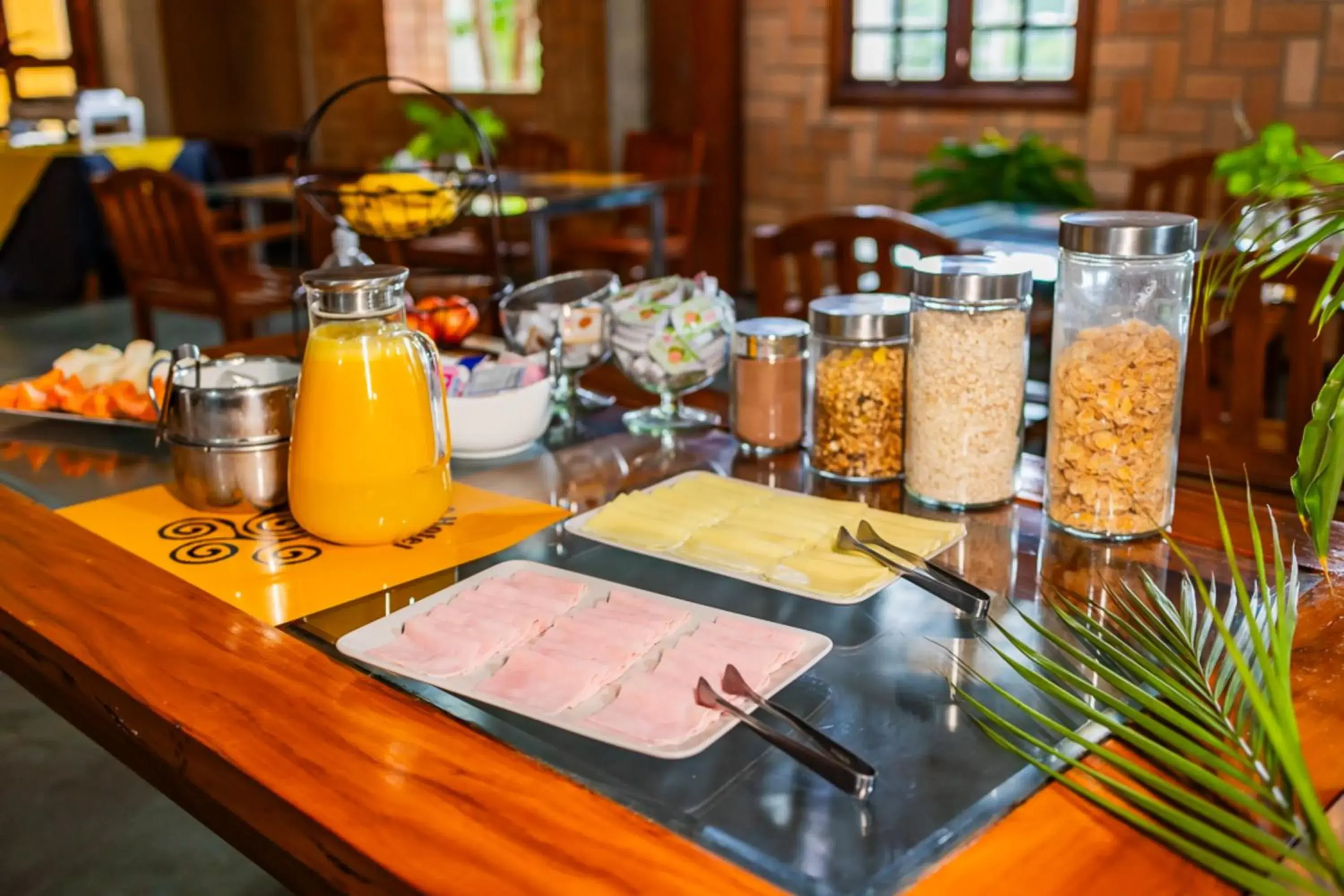 Restaurant/places to eat in Putini Pousada e Hotel by OYO Restaurant/places to eat in Putini Pousada e Hotel by OYO