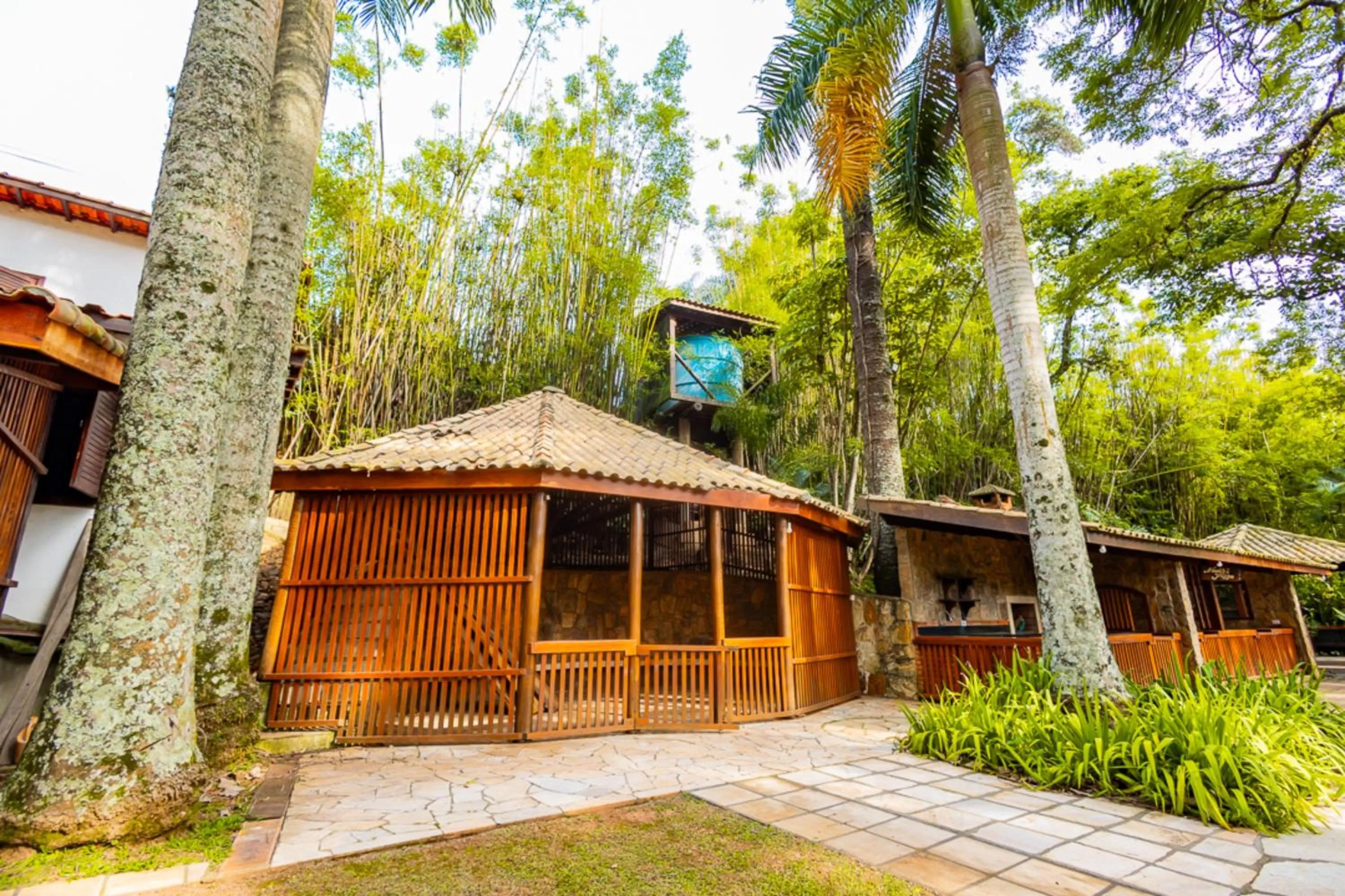 Area and facilities in Putini Pousada e Hotel by OYO