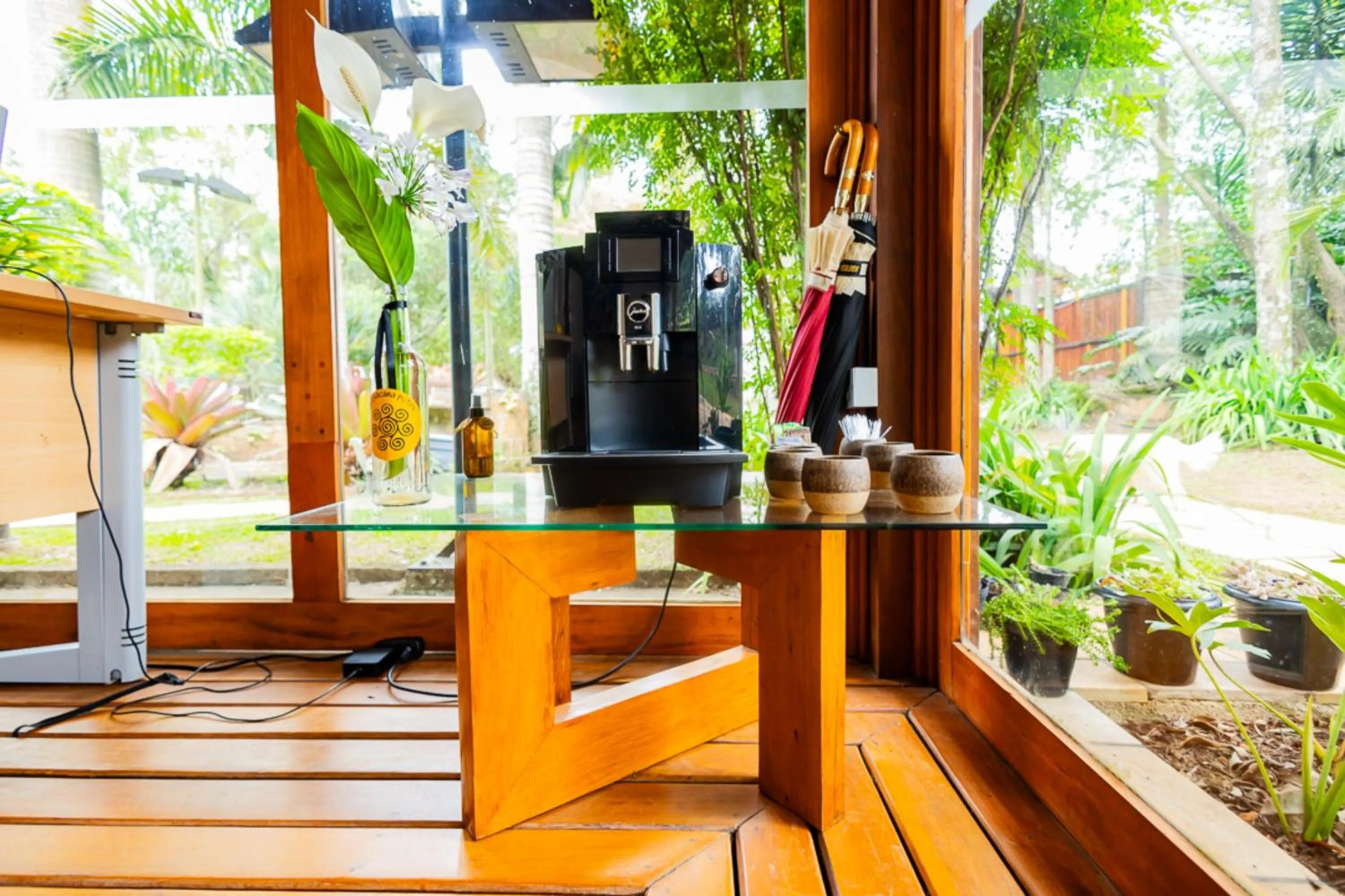 Coffee/tea facilities in Putini Pousada e Hotel by OYO