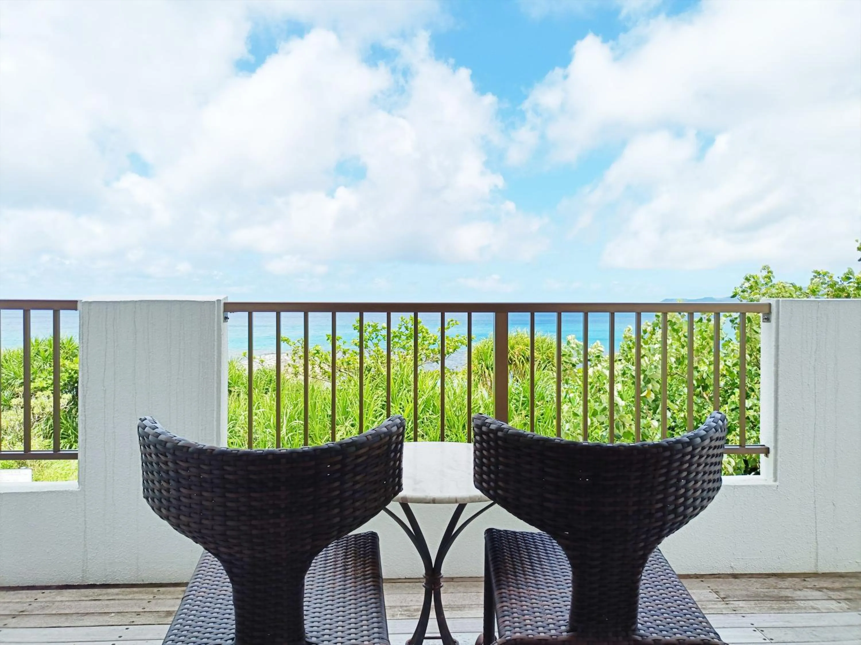 Kariyushi Condominium Resort Sea Side House