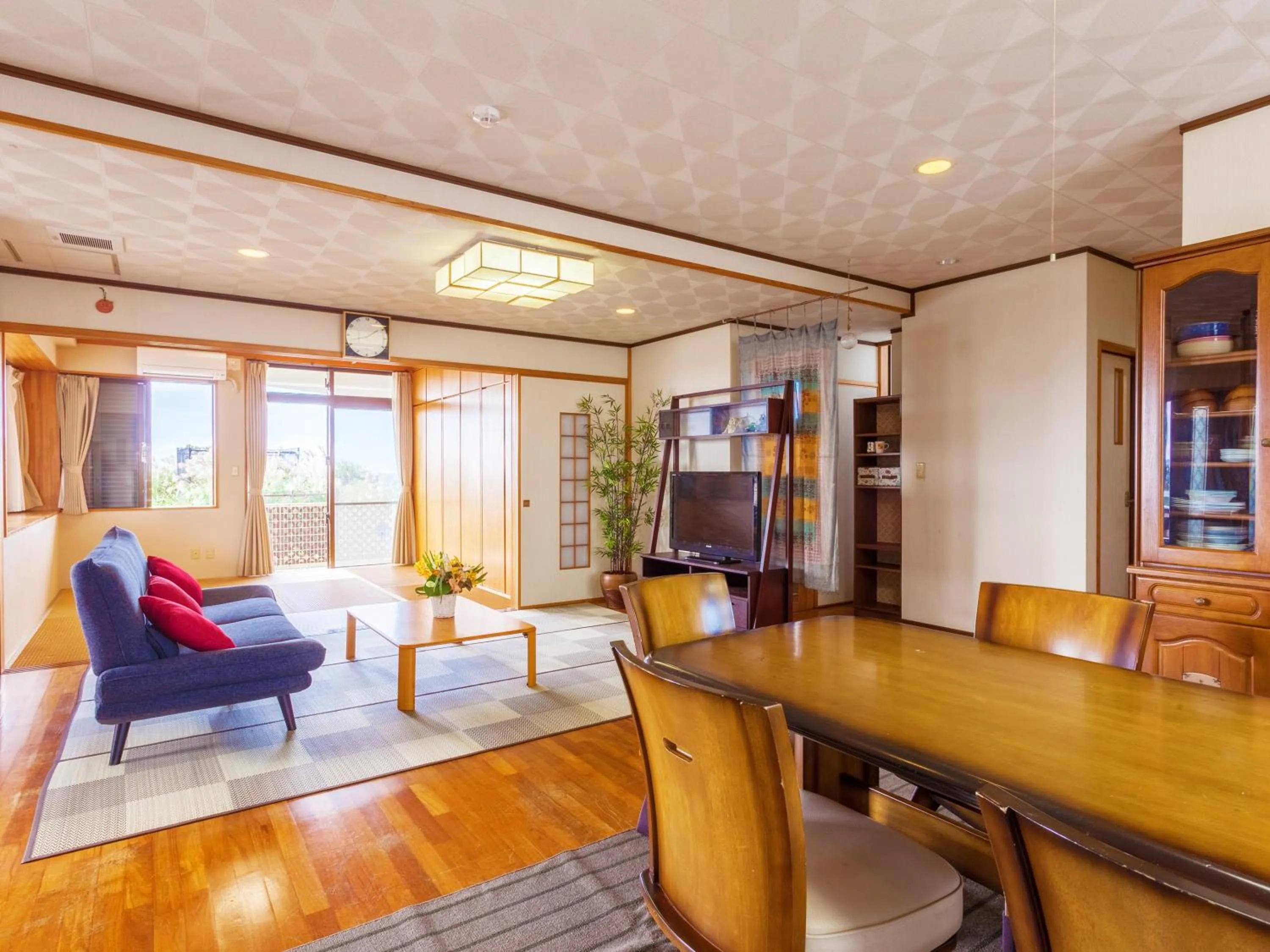 Balcony/Terrace in Kariyushi Condominium Resort Sea Side House