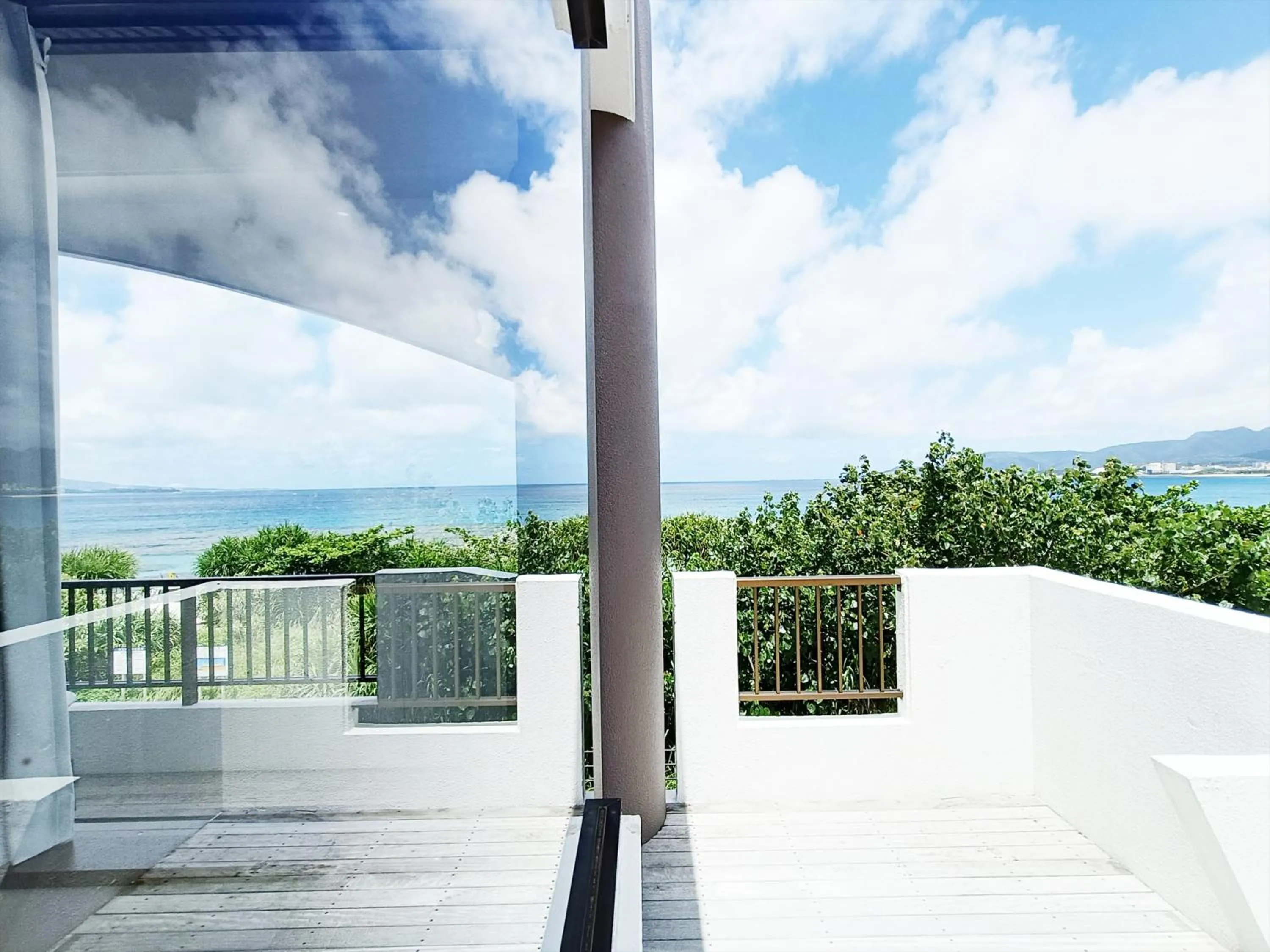 Day in Kariyushi Condominium Resort Sea Side House