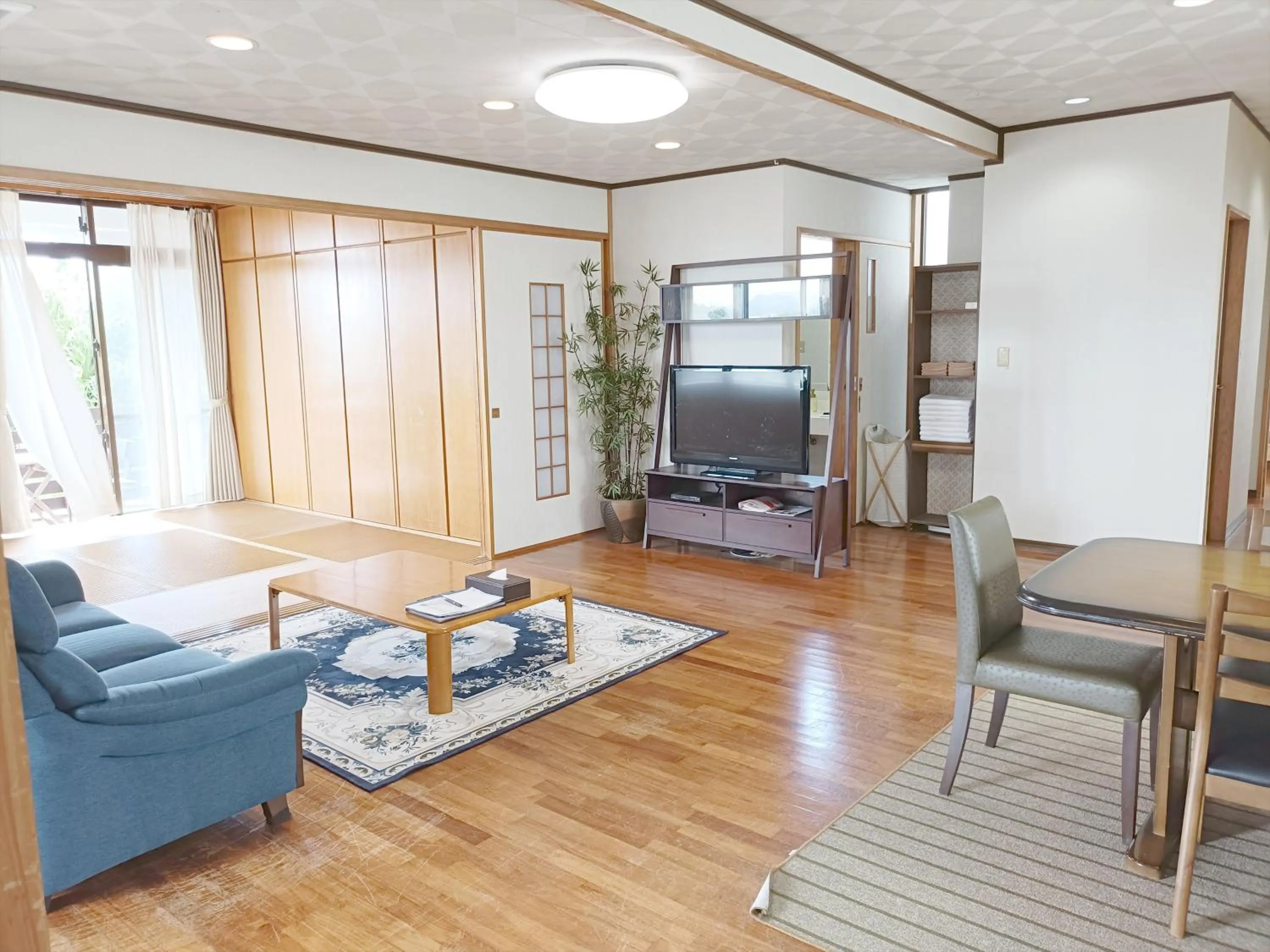 Seating area in Kariyushi Condominium Resort Sea Side House
