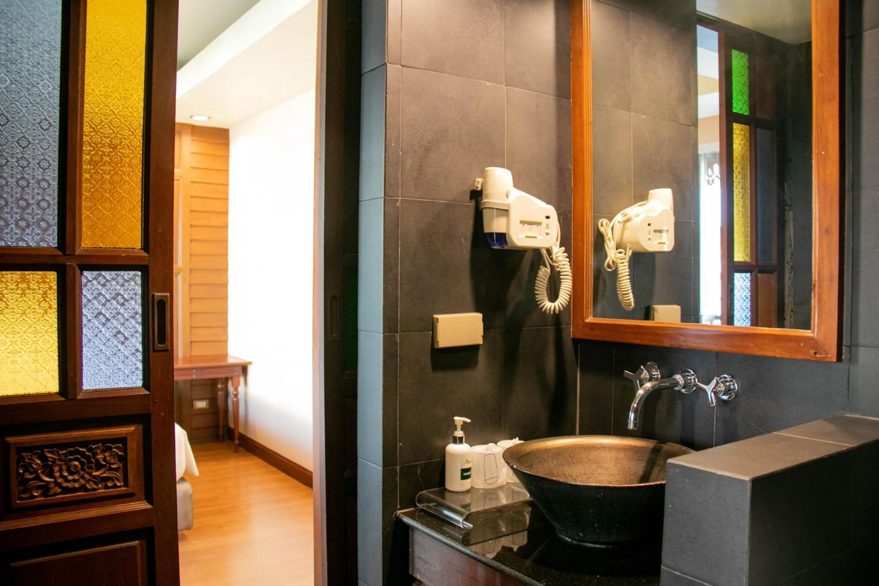 Bathroom in Lamphu Tree House Boutique Hotel