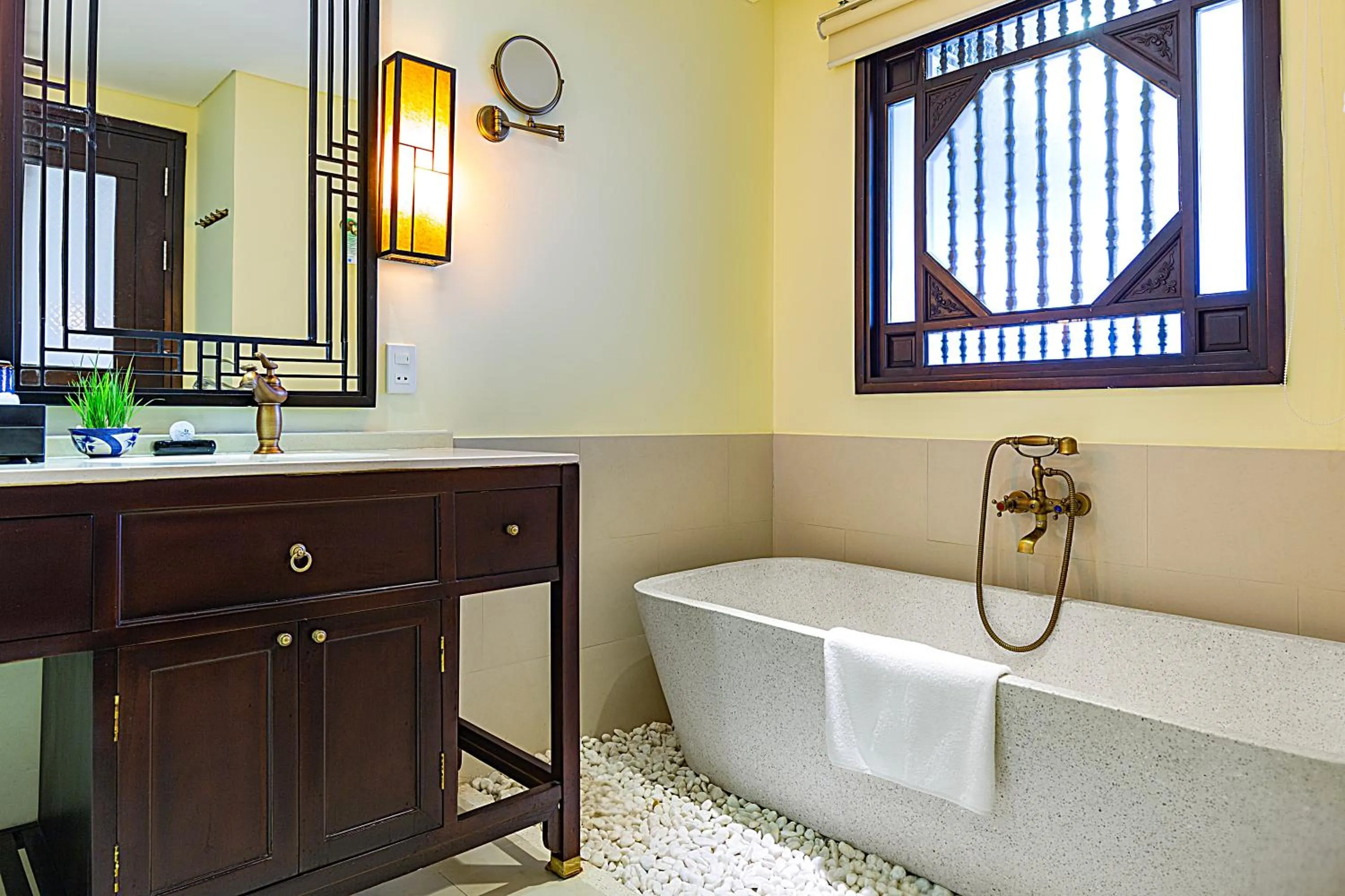 Toilet in Wyndham Garden Hoi An Cua Dai Beach