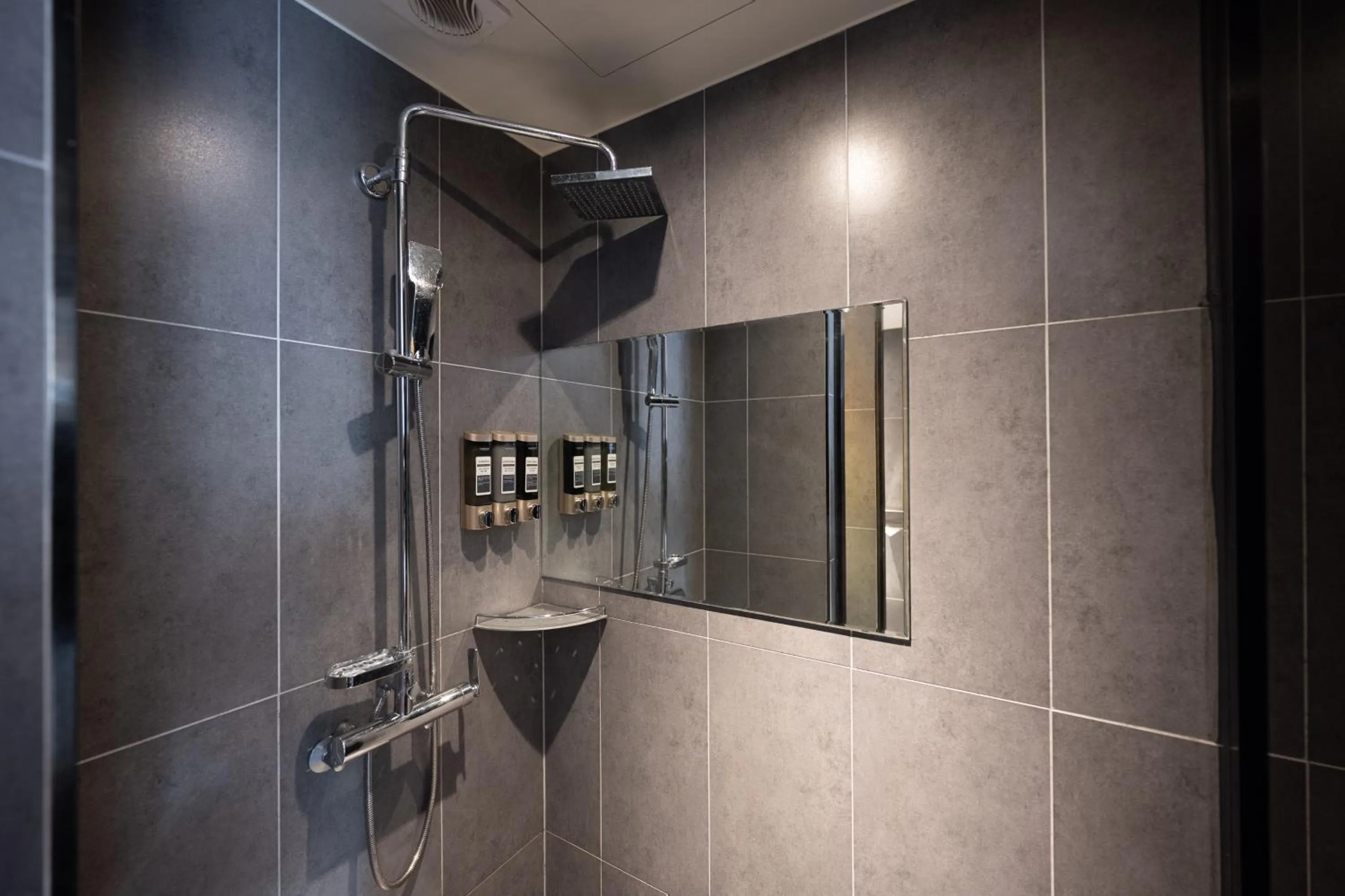 Golden Business Hotel