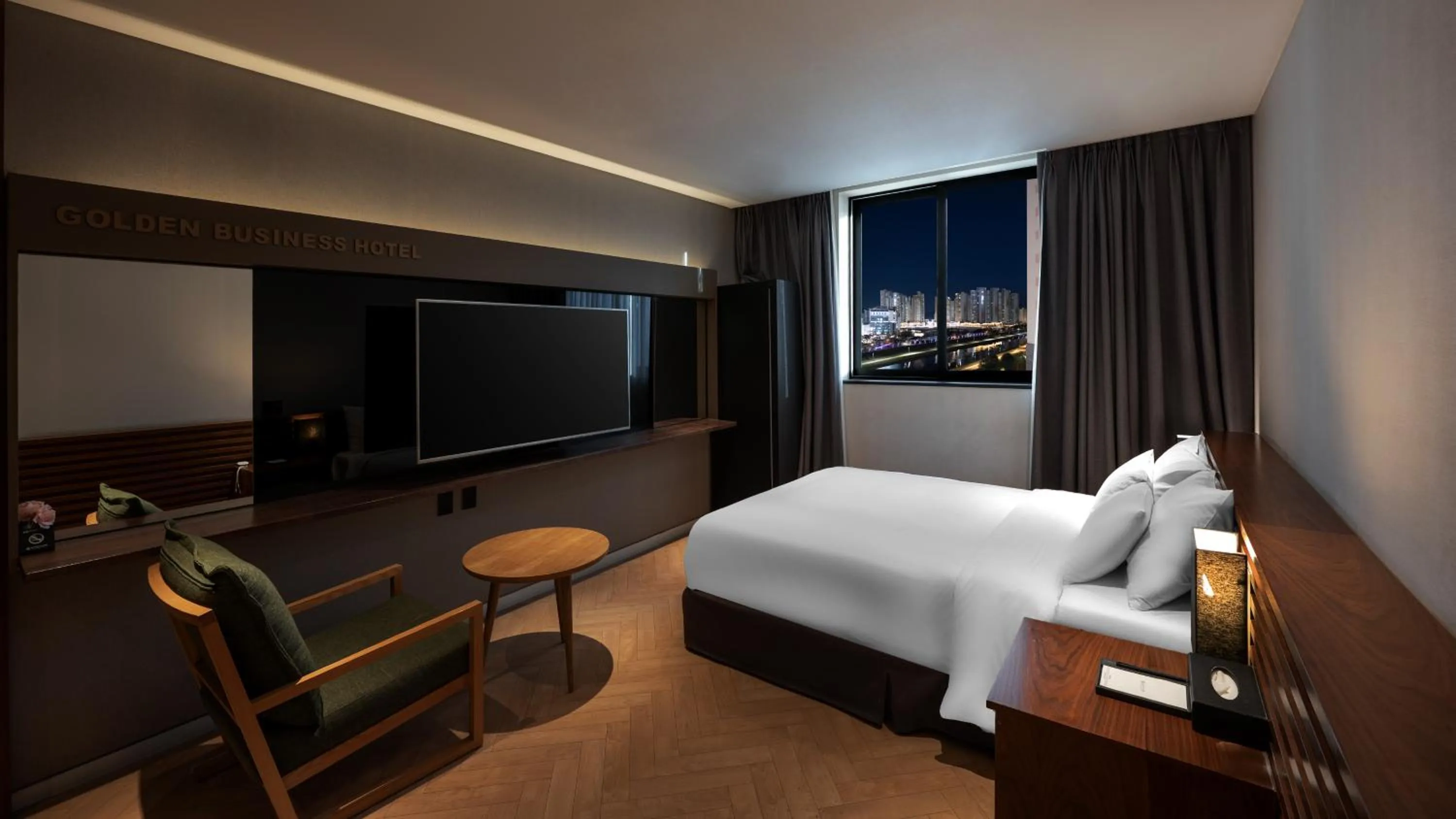 Bed in Golden Business Hotel