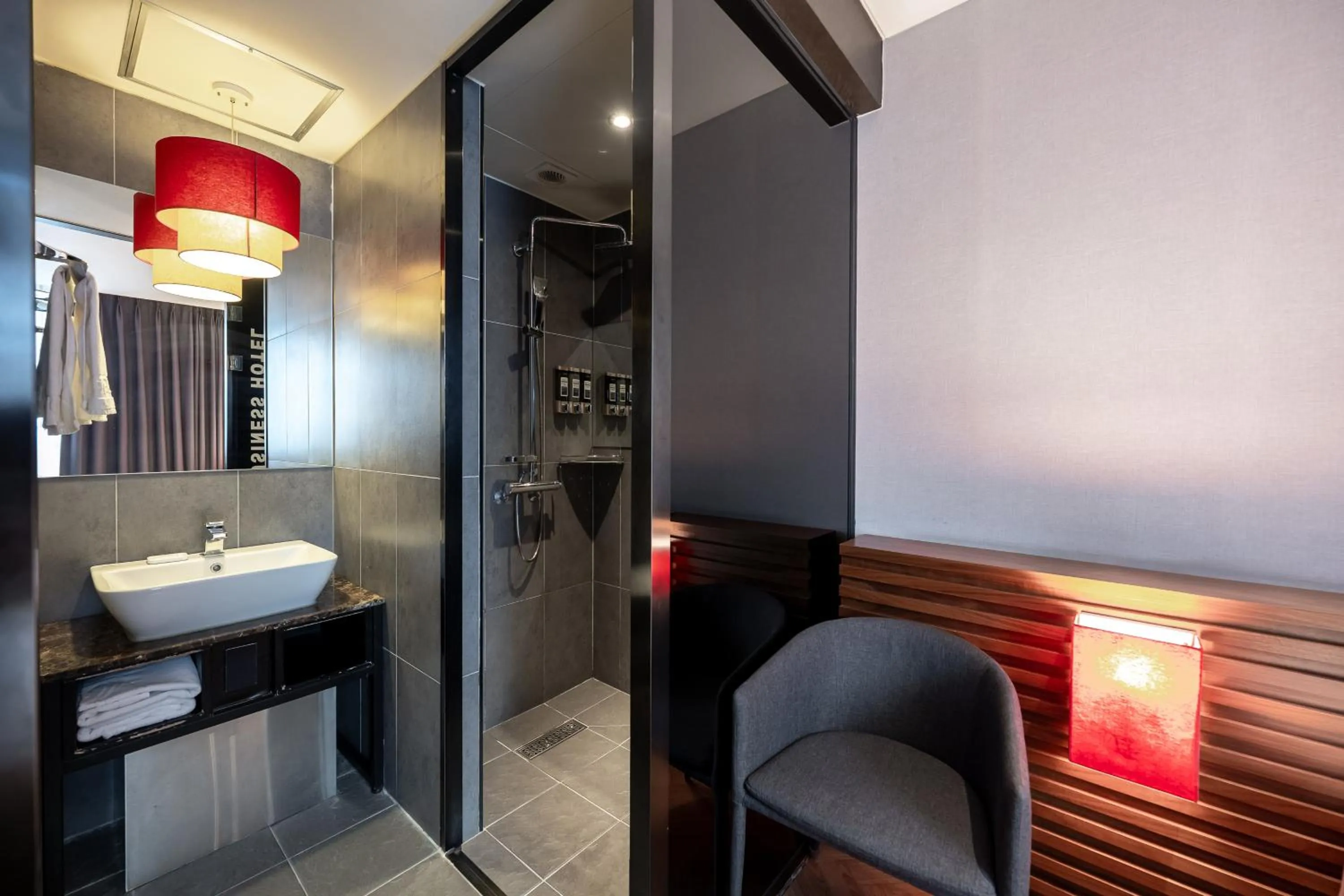 Golden Business Hotel