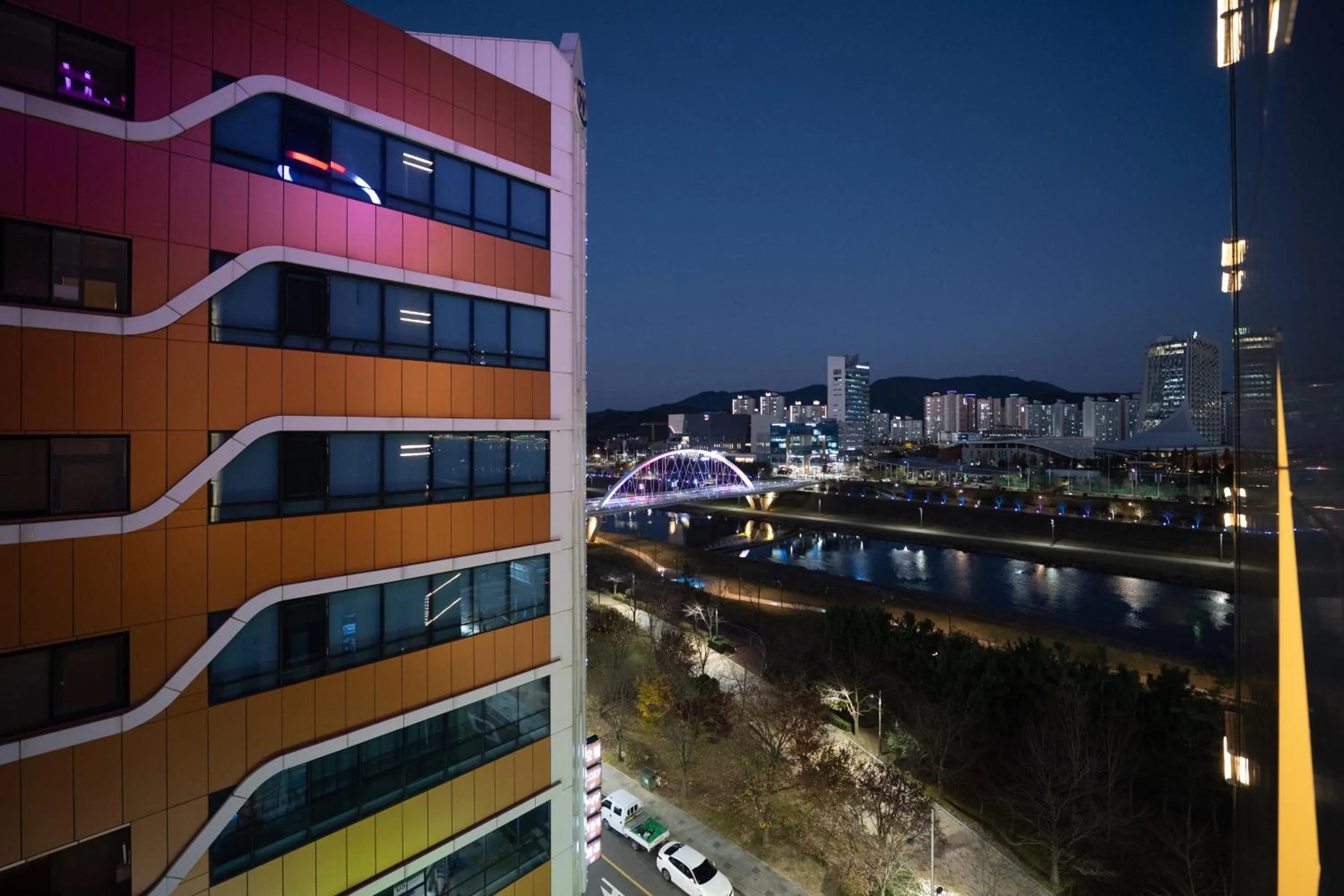 Golden Business Hotel