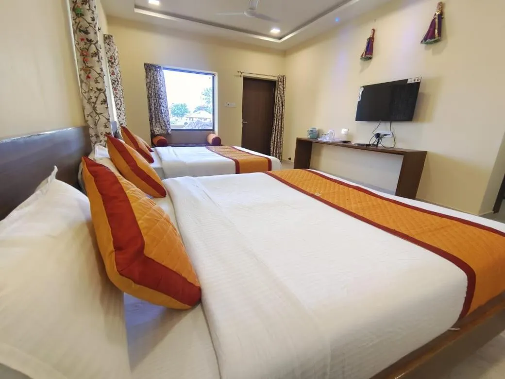 Photo of the whole room, Bed in Moonlight Nature Resort & Swimming Pool