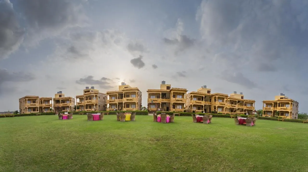 Property building in Moonlight Nature Resort & Swimming Pool