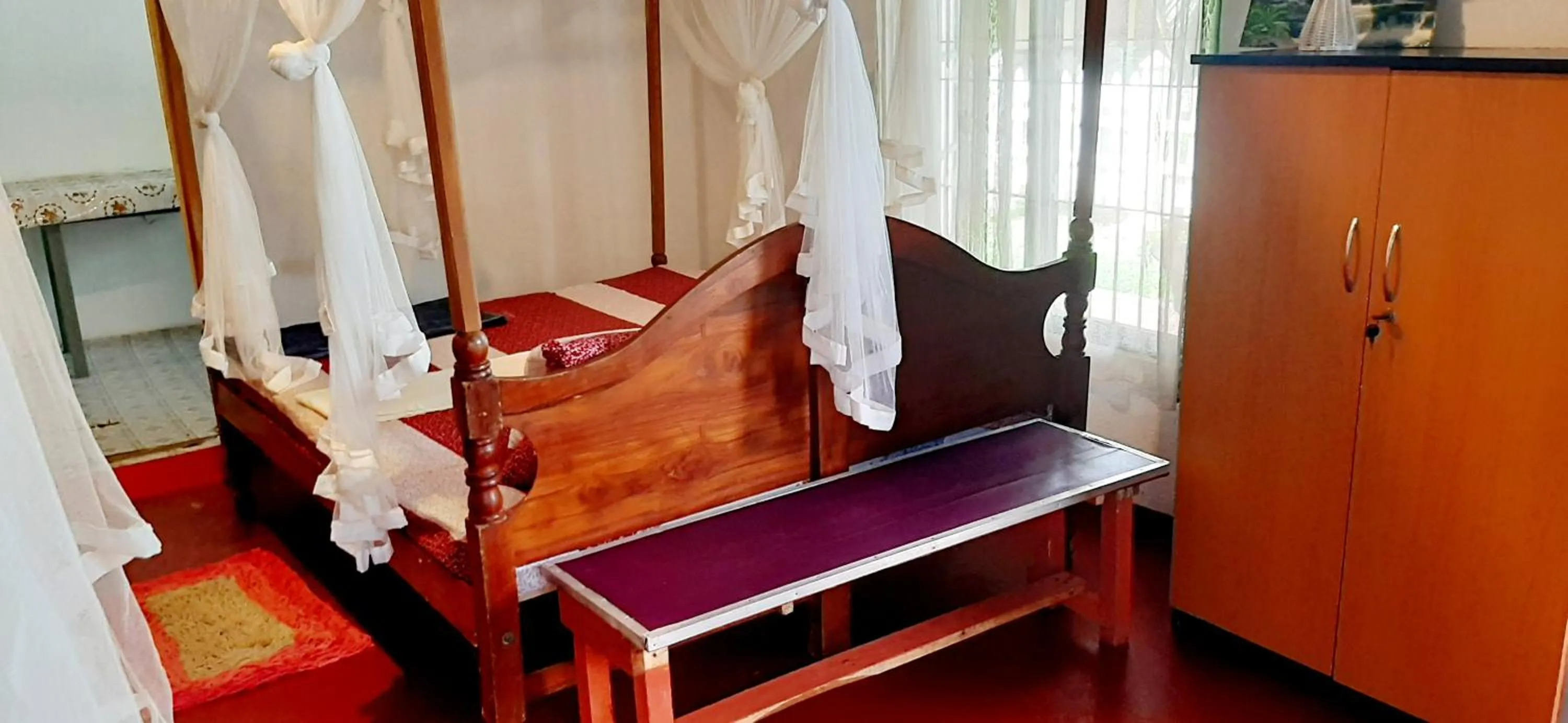 Bed in Hiriketiya Cinnamon Garden