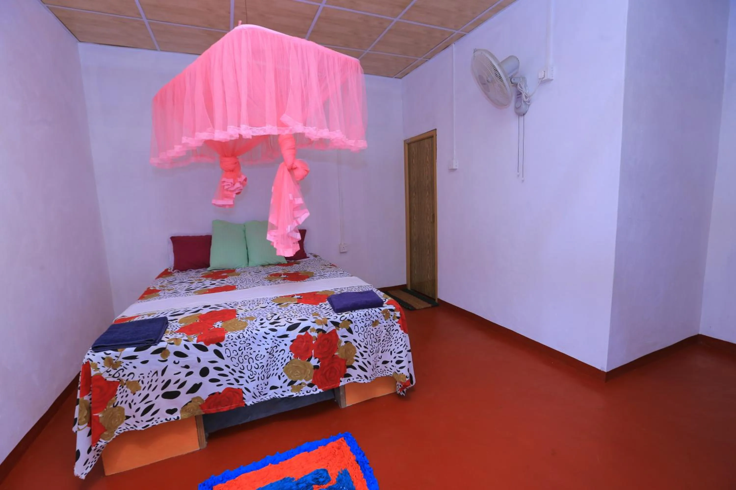 Bed in Hiriketiya Cinnamon Garden