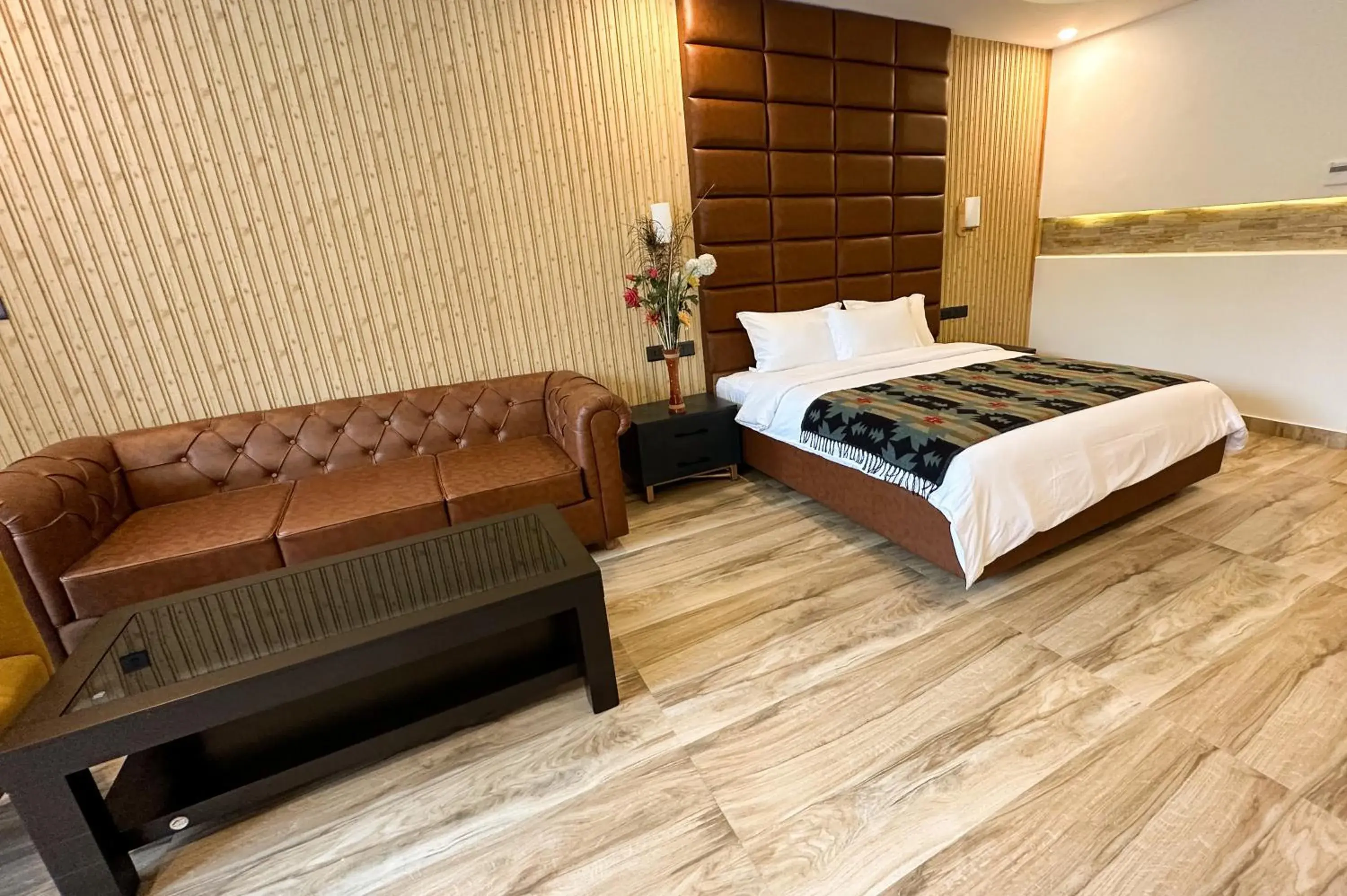 Bedroom, Bed in Lake View Resort Bedroom, Bed in Lake View Resort