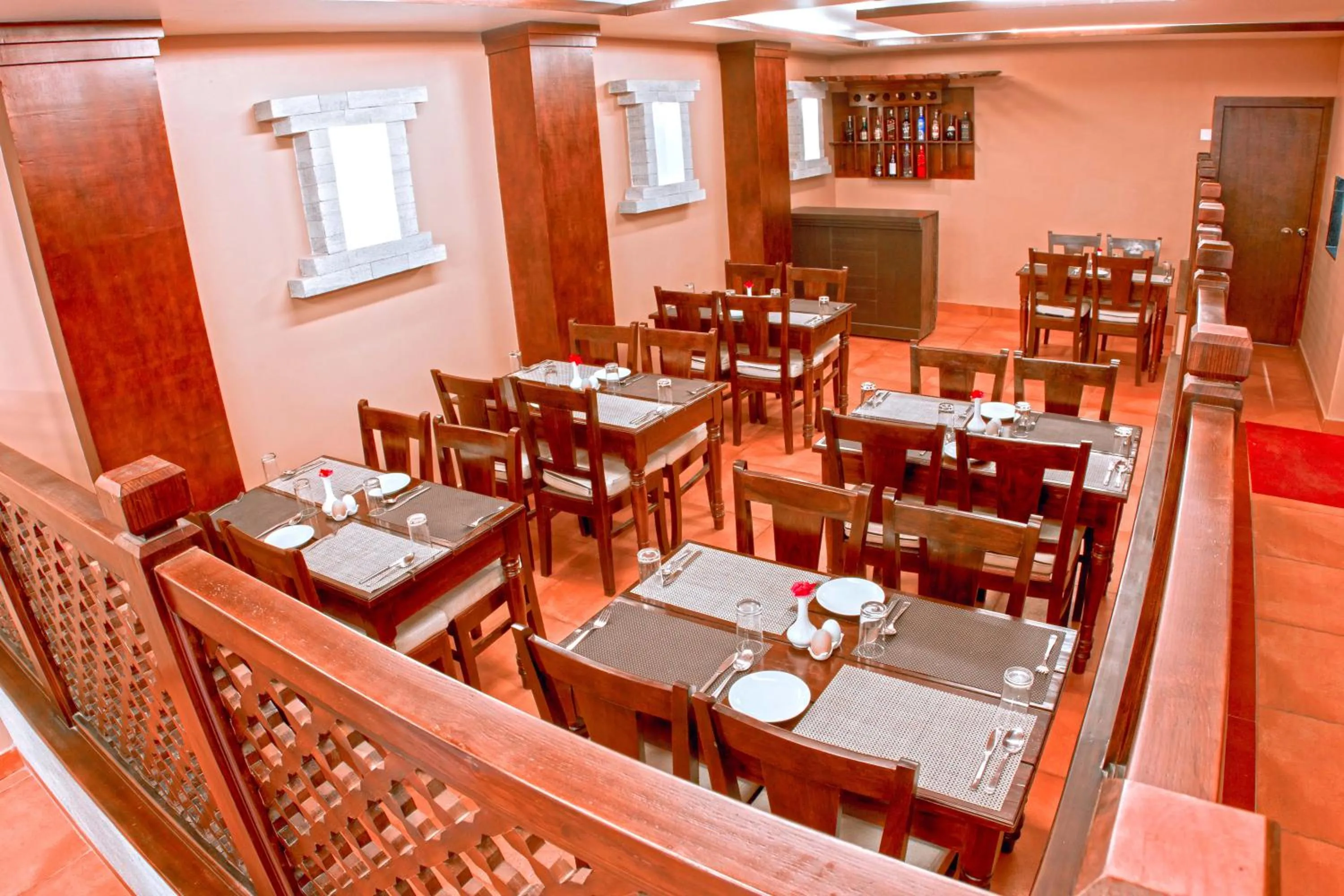 Restaurant/places to eat in Hotel City Park