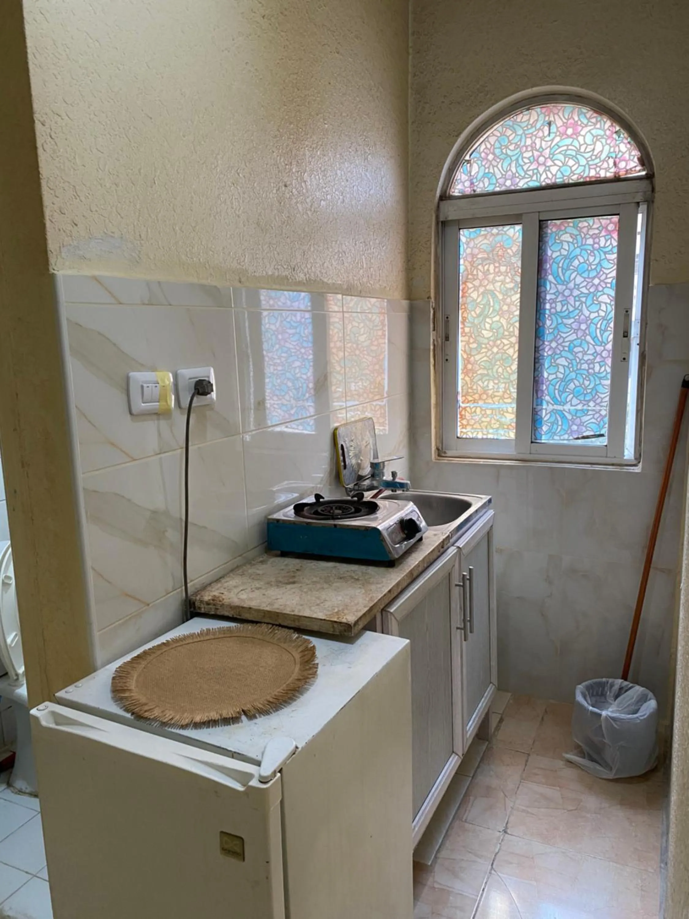 Kitchen or kitchenette in Sami Apartments