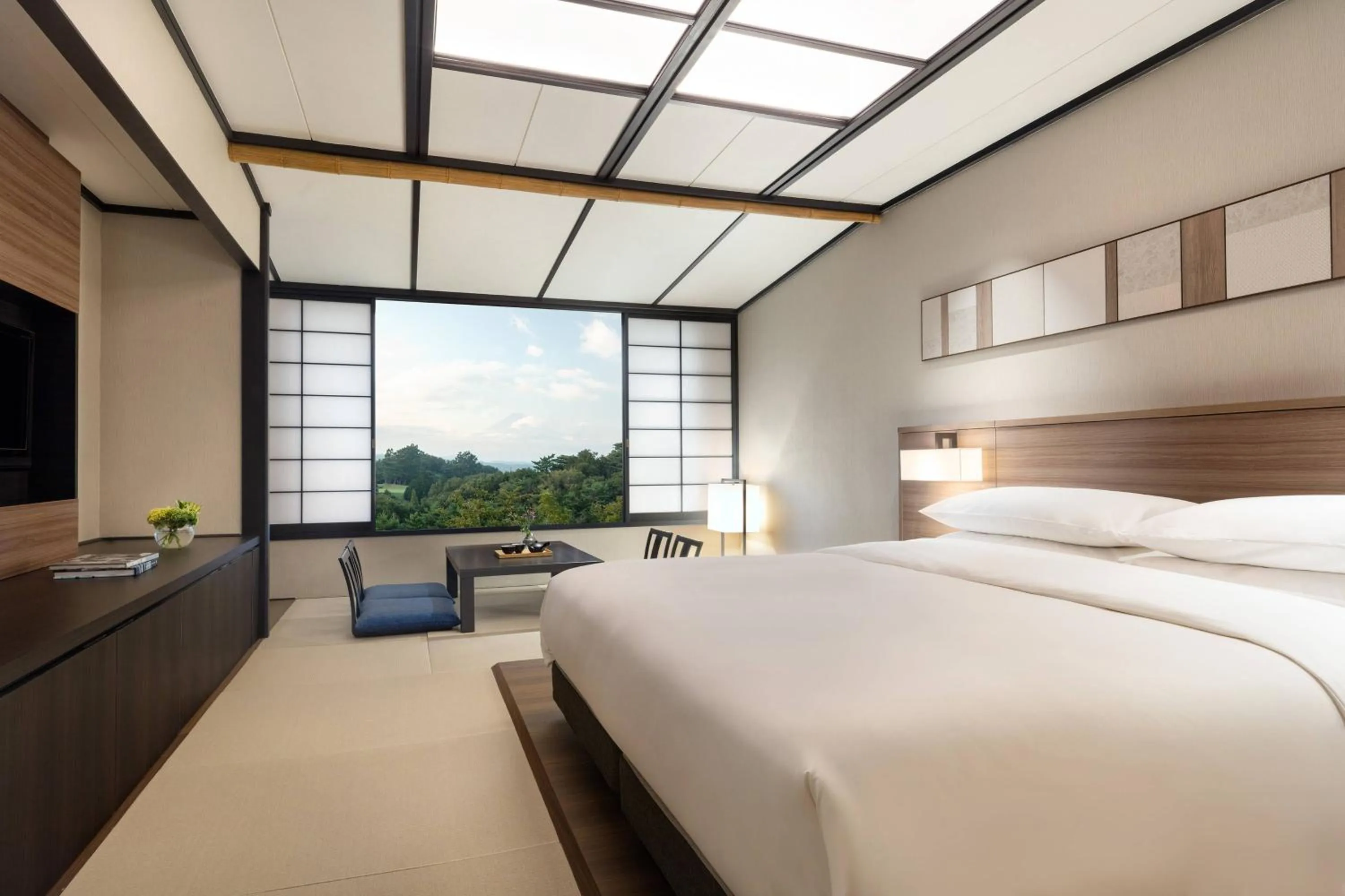 Photo of the whole room, Bed in Izu Marriott Hotel Shuzenji