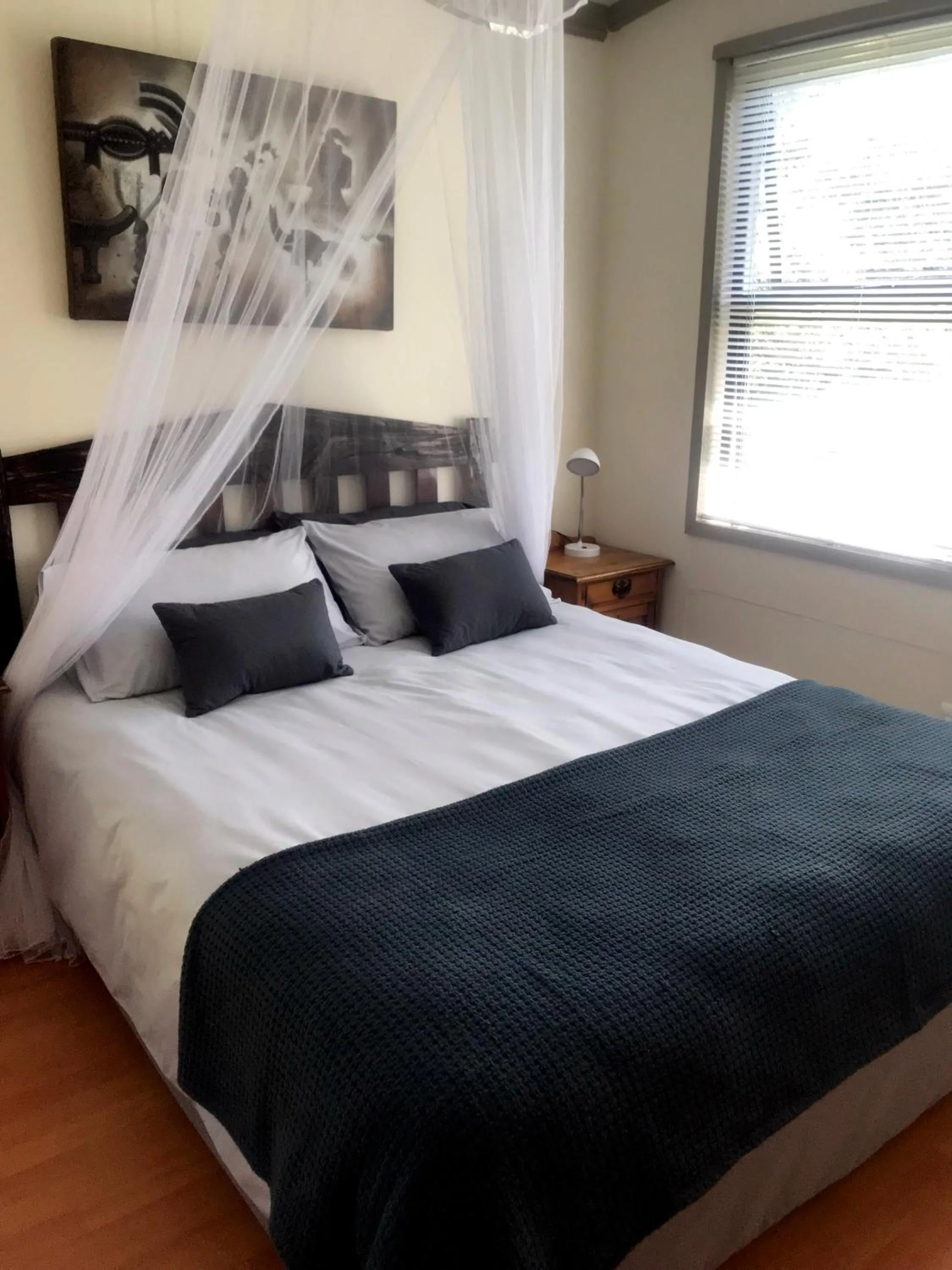 Bedroom, Bed in Loeriewood Garden Apartment, Hunters Home