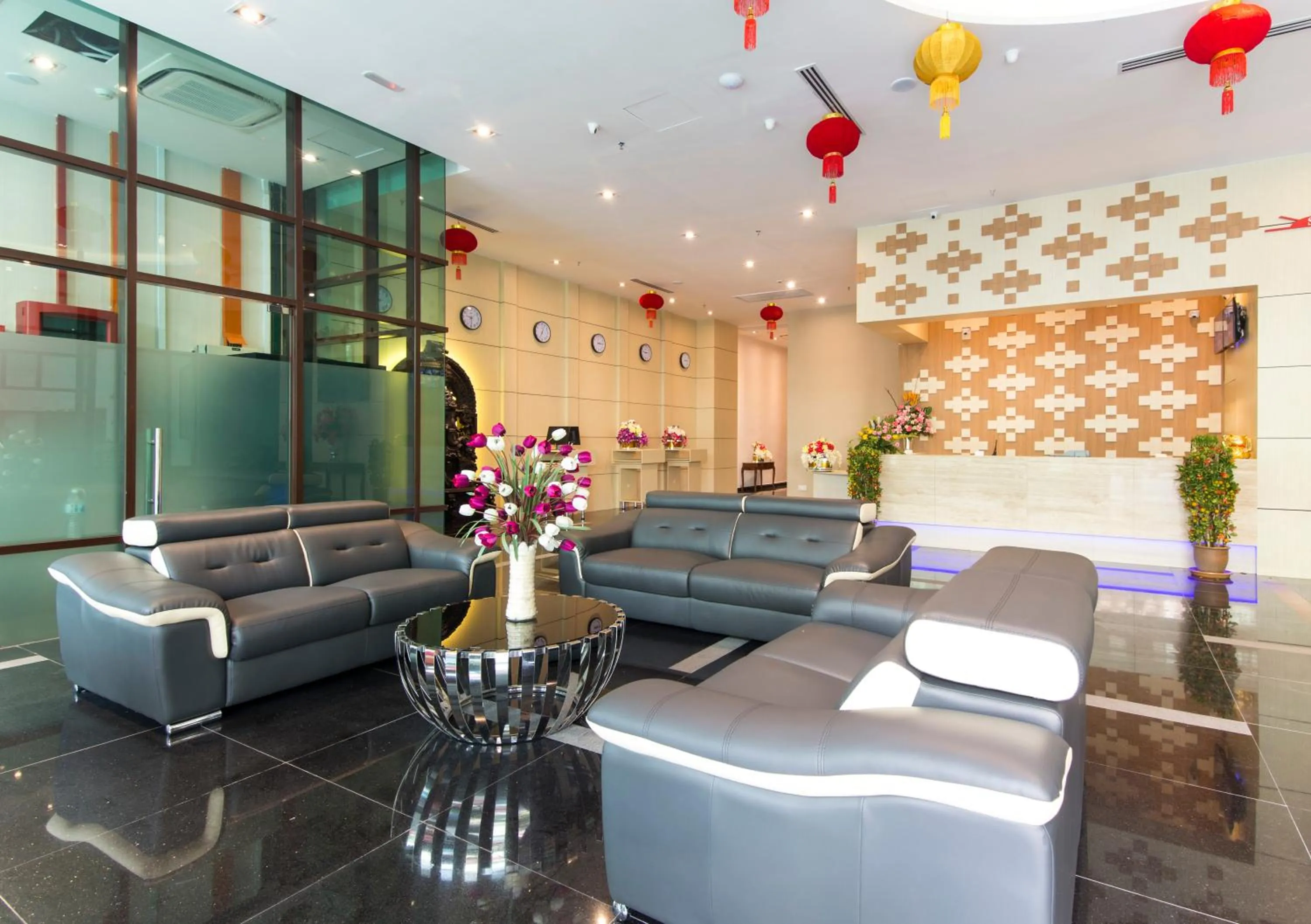 Lobby or reception in Signature International Hotel China Town