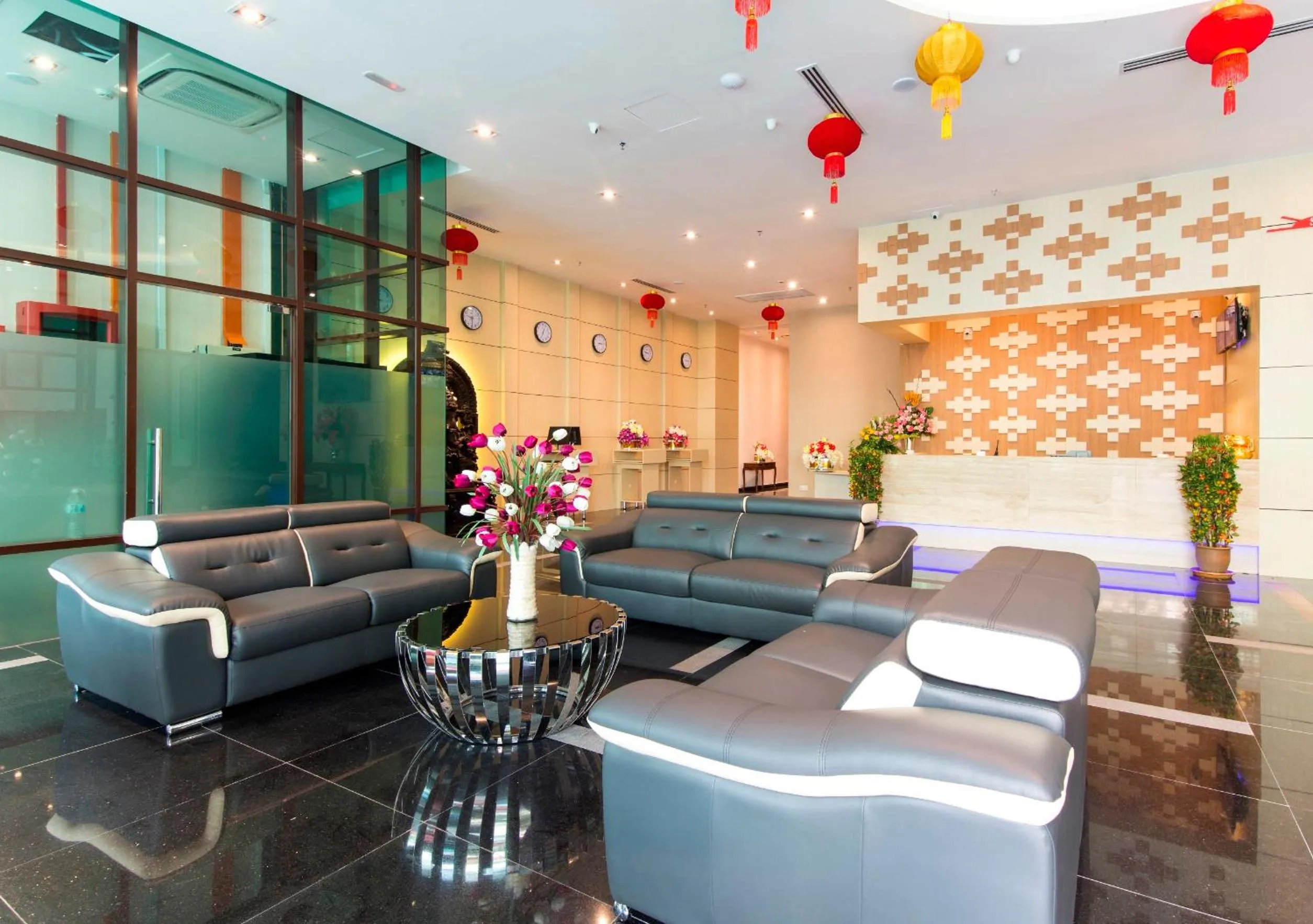 Lobby or reception in Signature International Hotel China Town