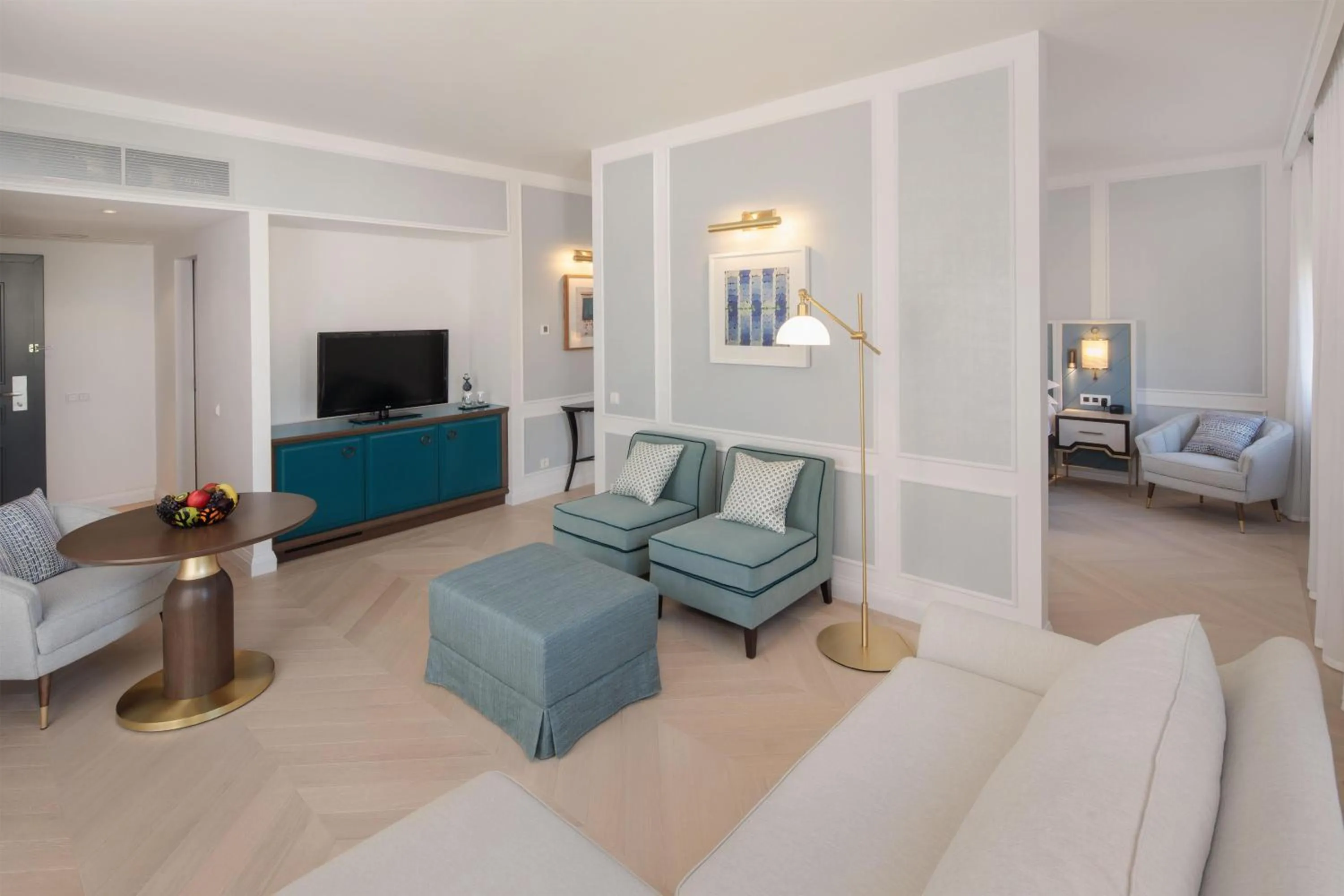 Living room, Bed in Hilton Imperial Dubrovnik