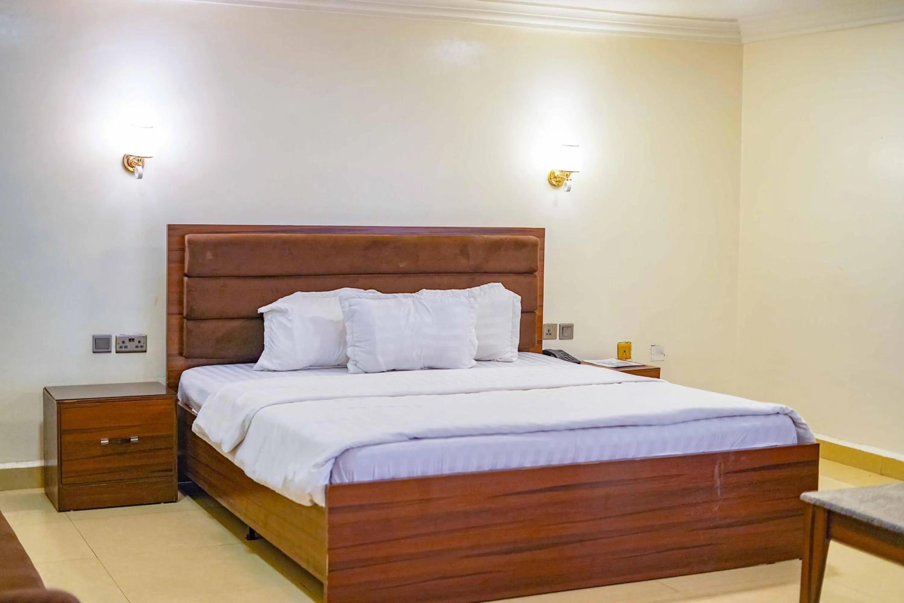 Bed in Tahir Guest Palace