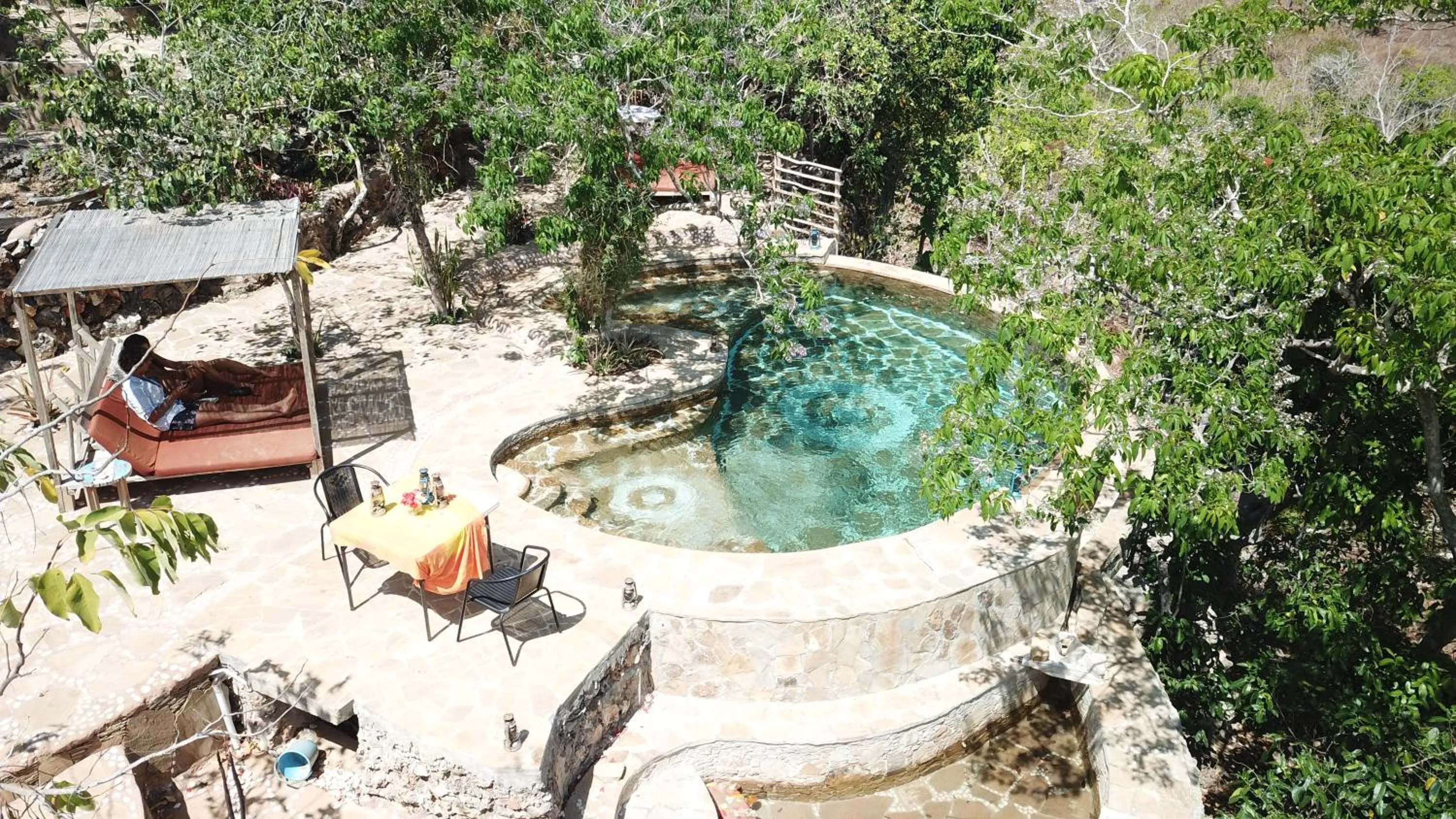 Swimming pool in Utopia Rote Lodge